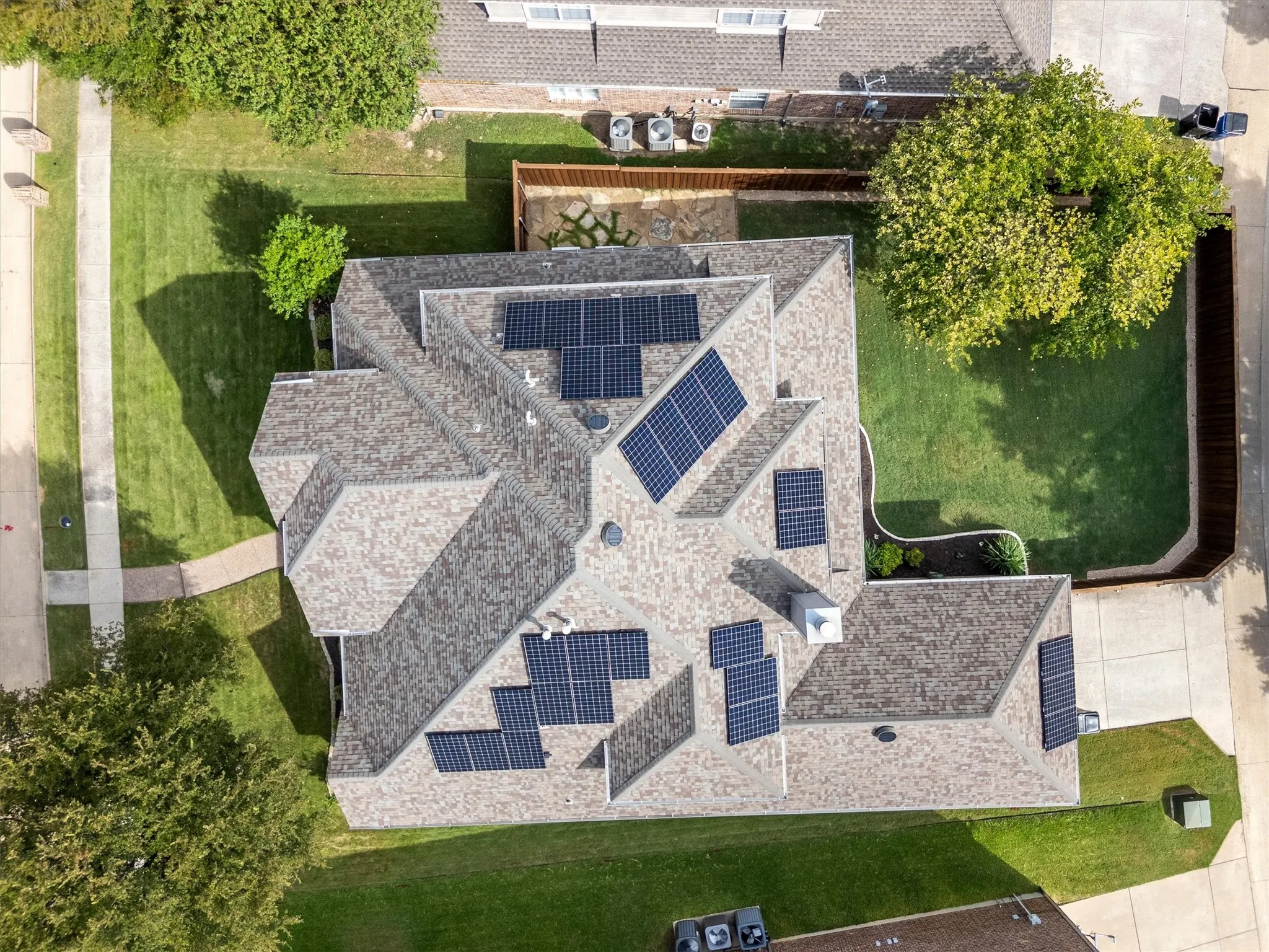 Single Family Residence For Sale in Collin County , 15385 Mountain View Lane, Frisco, Texas 75035, 4 Bedroom, 4 Bathroom, 3 Garage spaces, 3,718 Sqft, built in 2001, mls#21367825, Real Estate Agent in Frisco, Homes For Sale in Collin county, Homes For Sale in Frisco, Realtor in Frisco Texas, Real Estate Brokerage Independent Realty Texas, Luminita Cordes Realtor