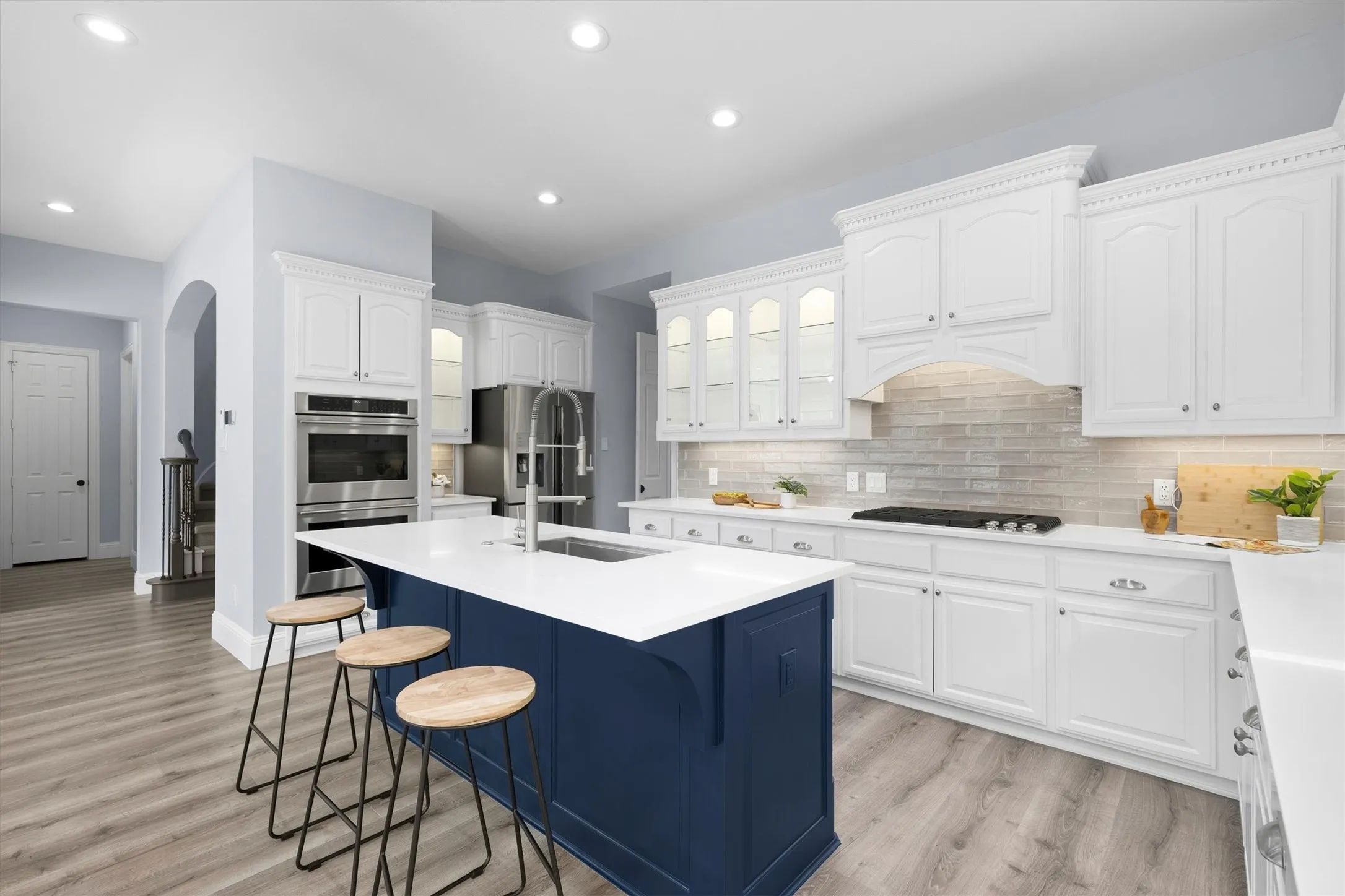 Single Family Residence For Sale in Collin County , 15385 Mountain View Lane, Frisco, Texas 75035, 4 Bedroom, 4 Bathroom, 3 Garage spaces, 3,718 Sqft, built in 2001, mls#21367825, Real Estate Agent in Frisco, Homes For Sale in Collin county, Homes For Sale in Frisco, Realtor in Frisco Texas, Real Estate Brokerage Independent Realty Texas, Luminita Cordes Realtor