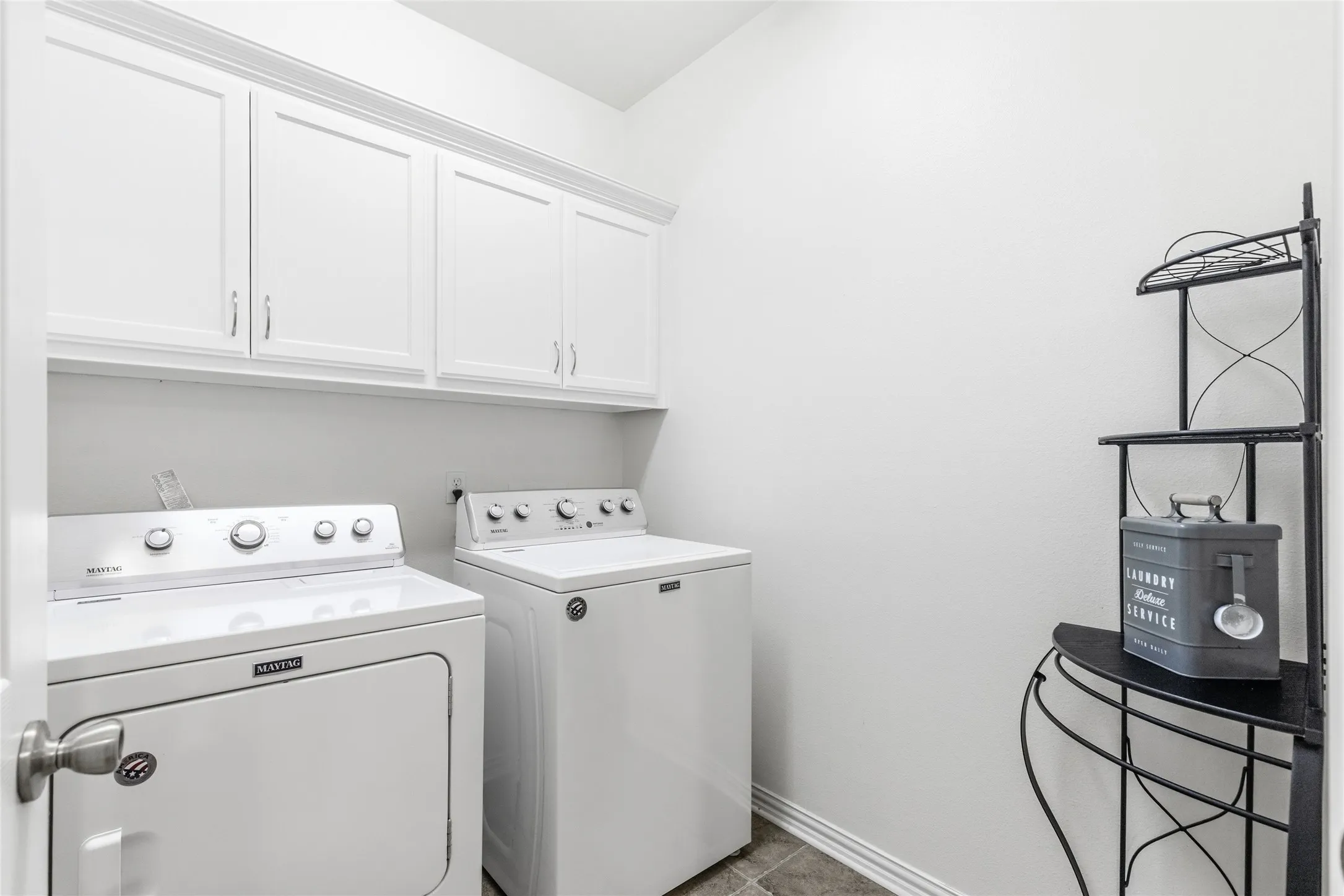Single Family Residence For Sale in Hunt County , 1308 Madeline Street, Commerce, Texas 75428, 3 Bedroom, 2 Bathroom, 2 Garage spaces, 2,032 Sqft, built in 2006, mls#21367627, Real Estate Agent in Commerce, Homes For Sale in Hunt county, Homes For Sale in Commerce, Realtor in Commerce Texas, Real Estate Brokerage Independent Realty Texas, Luminita Cordes Realtor