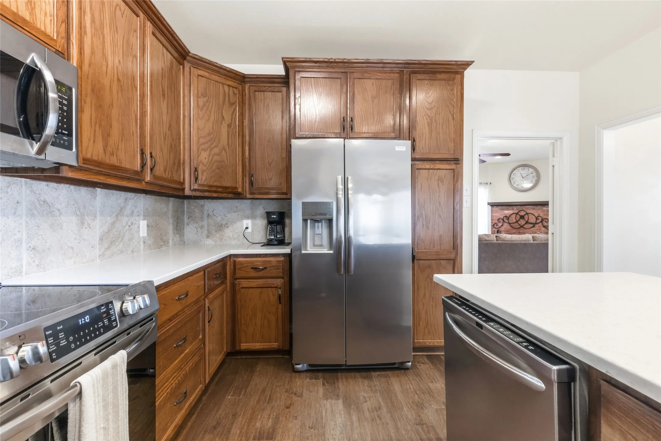Single Family Residence For Sale in Hunt County , 1308 Madeline Street, Commerce, Texas 75428, 3 Bedroom, 2 Bathroom, 2 Garage spaces, 2,032 Sqft, built in 2006, mls#21367627, Real Estate Agent in Commerce, Homes For Sale in Hunt county, Homes For Sale in Commerce, Realtor in Commerce Texas, Real Estate Brokerage Independent Realty Texas, Luminita Cordes Realtor