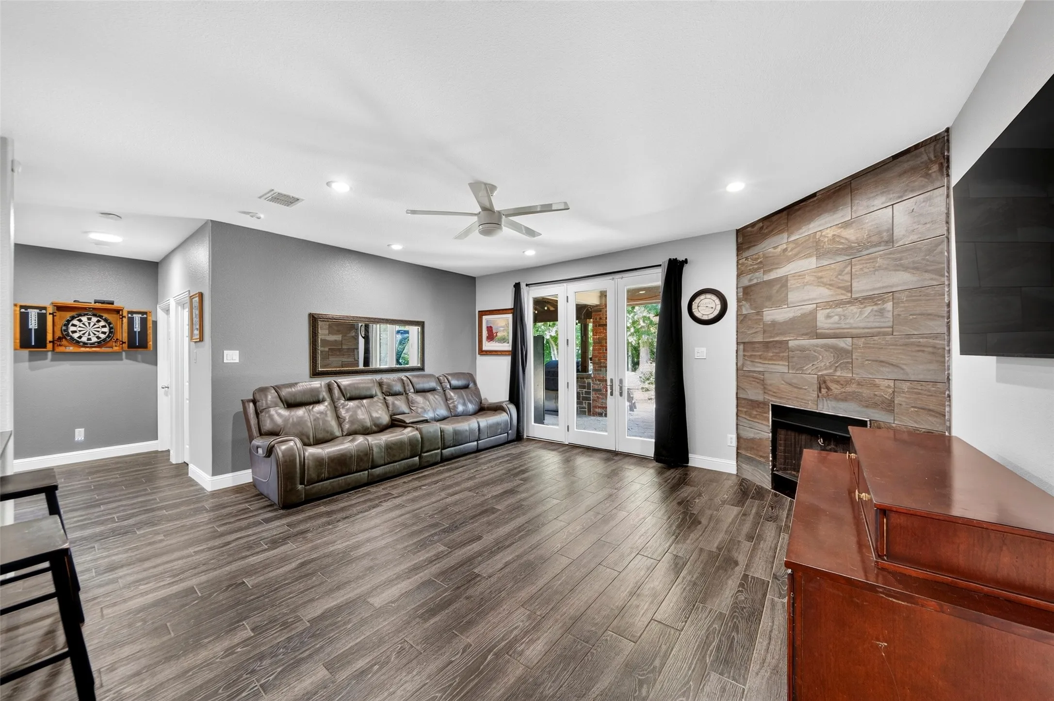 Single Family Residence For Sale in Collin County , 1532 Lynn Drive, Wylie, Texas 75098, 3 Bedroom, 2 Bathroom, 2 Garage spaces, 2,264 Sqft, built in 2006, mls#21369652, Real Estate Agent in Wylie, Homes For Sale in Collin county, Homes For Sale in Wylie, Realtor in Wylie Texas, Real Estate Brokerage Independent Realty Texas, Luminita Cordes Realtor