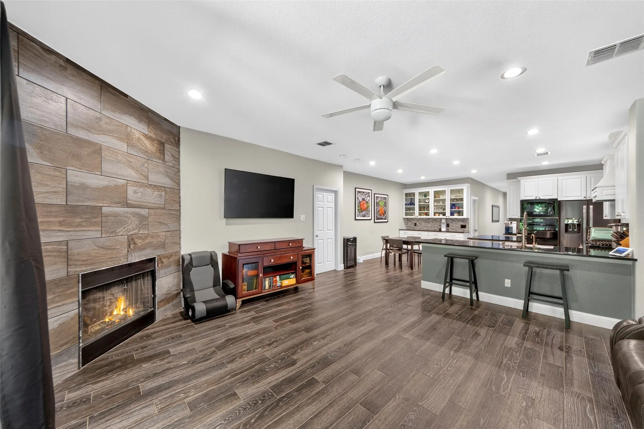Single Family Residence For Sale in Collin County , 1532 Lynn Drive, Wylie, Texas 75098, 3 Bedroom, 2 Bathroom, 2 Garage spaces, 2,264 Sqft, built in 2006, mls#21369652, Real Estate Agent in Wylie, Homes For Sale in Collin county, Homes For Sale in Wylie, Realtor in Wylie Texas, Real Estate Brokerage Independent Realty Texas, Luminita Cordes Realtor