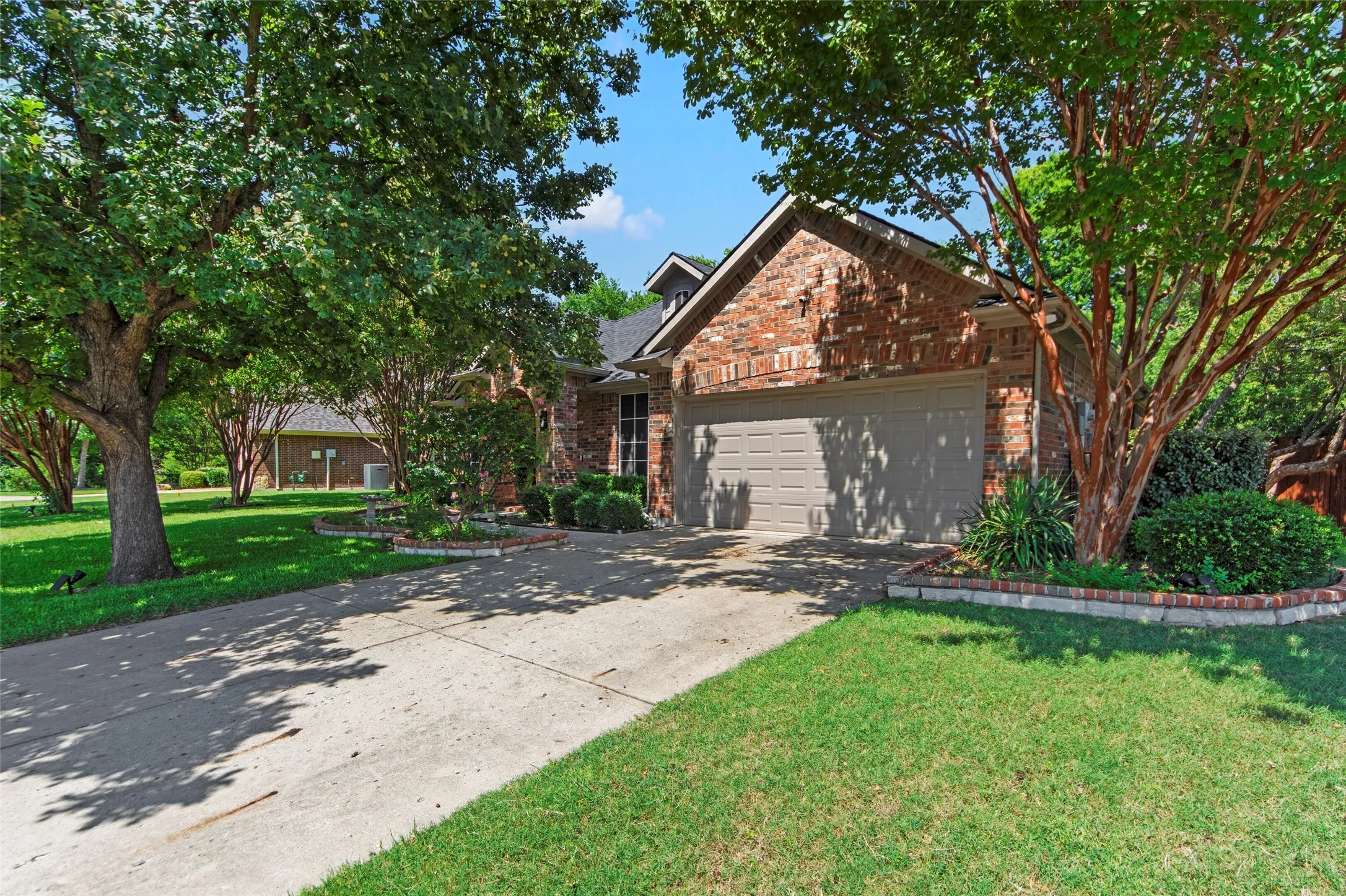 Single Family Residence For Sale in Collin County , 1532 Lynn Drive, Wylie, Texas 75098, 3 Bedroom, 2 Bathroom, 2 Garage spaces, 2,264 Sqft, built in 2006, mls#21369652, Real Estate Agent in Wylie, Homes For Sale in Collin county, Homes For Sale in Wylie, Realtor in Wylie Texas, Real Estate Brokerage Independent Realty Texas, Luminita Cordes Realtor
