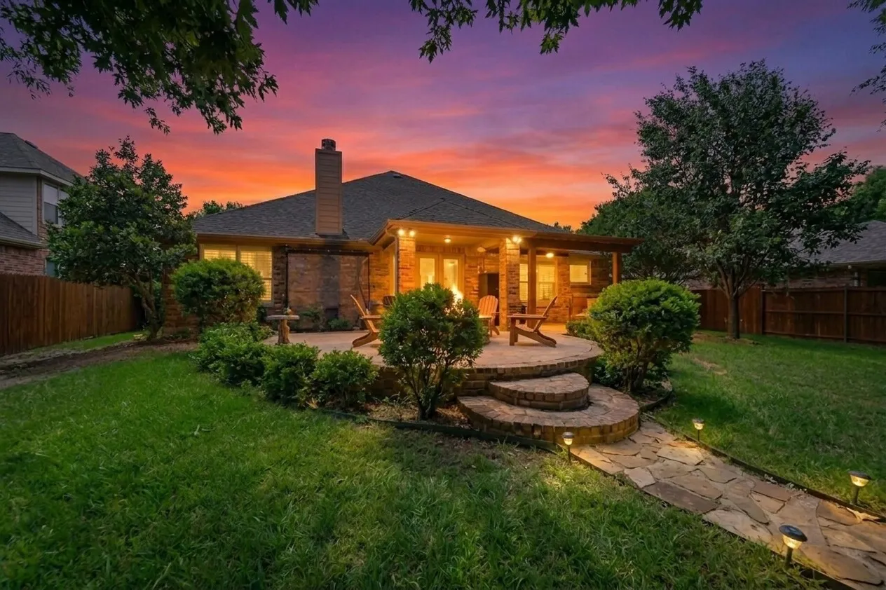 Single Family Residence For Sale in Collin County , 1532 Lynn Drive, Wylie, Texas 75098, 3 Bedroom, 2 Bathroom, 2 Garage spaces, 2,264 Sqft, built in 2006, mls#21369652, Real Estate Agent in Wylie, Homes For Sale in Collin county, Homes For Sale in Wylie, Realtor in Wylie Texas, Real Estate Brokerage Independent Realty Texas, Luminita Cordes Realtor