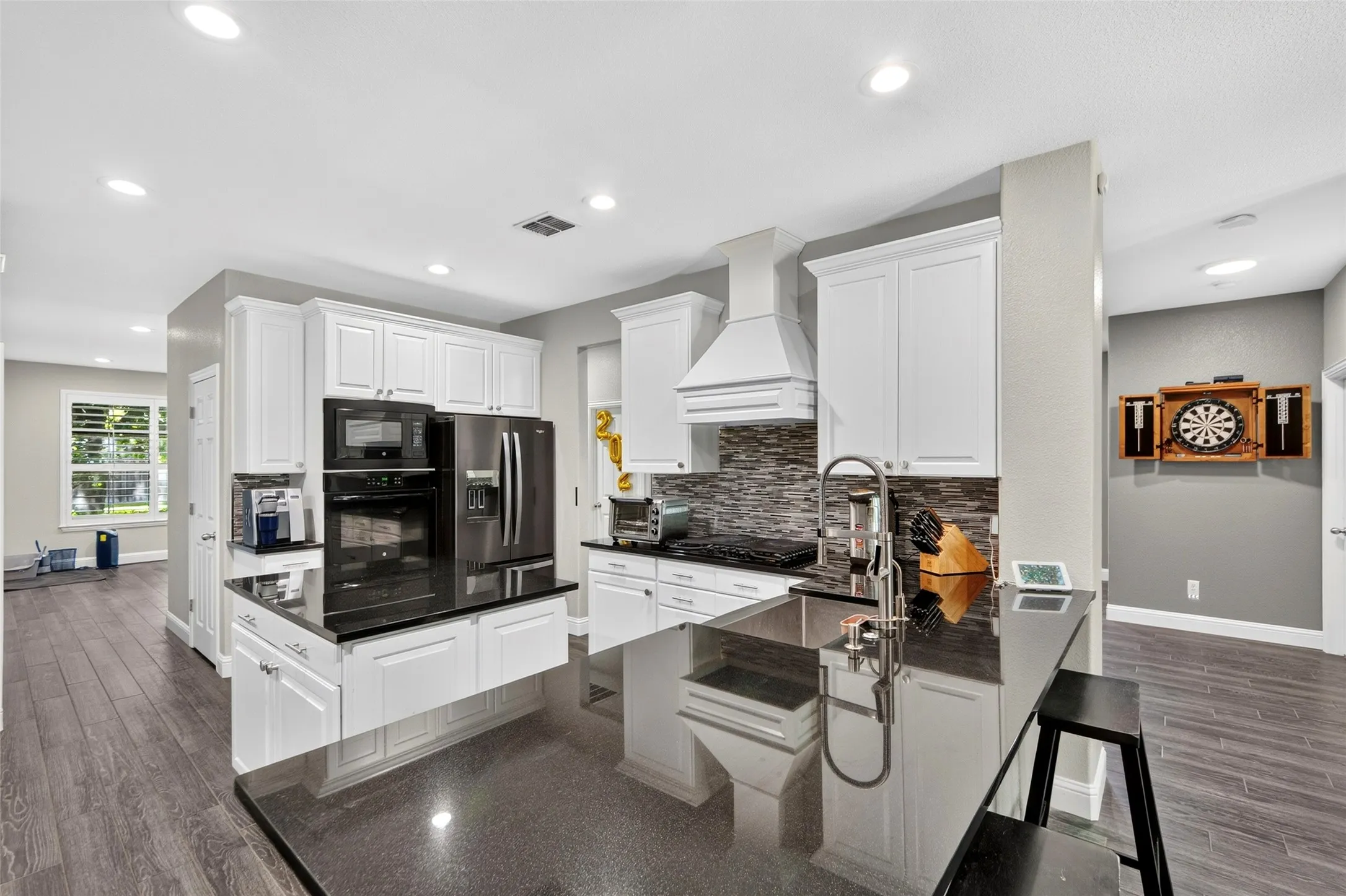 Single Family Residence For Sale in Collin County , 1532 Lynn Drive, Wylie, Texas 75098, 3 Bedroom, 2 Bathroom, 2 Garage spaces, 2,264 Sqft, built in 2006, mls#21369652, Real Estate Agent in Wylie, Homes For Sale in Collin county, Homes For Sale in Wylie, Realtor in Wylie Texas, Real Estate Brokerage Independent Realty Texas, Luminita Cordes Realtor