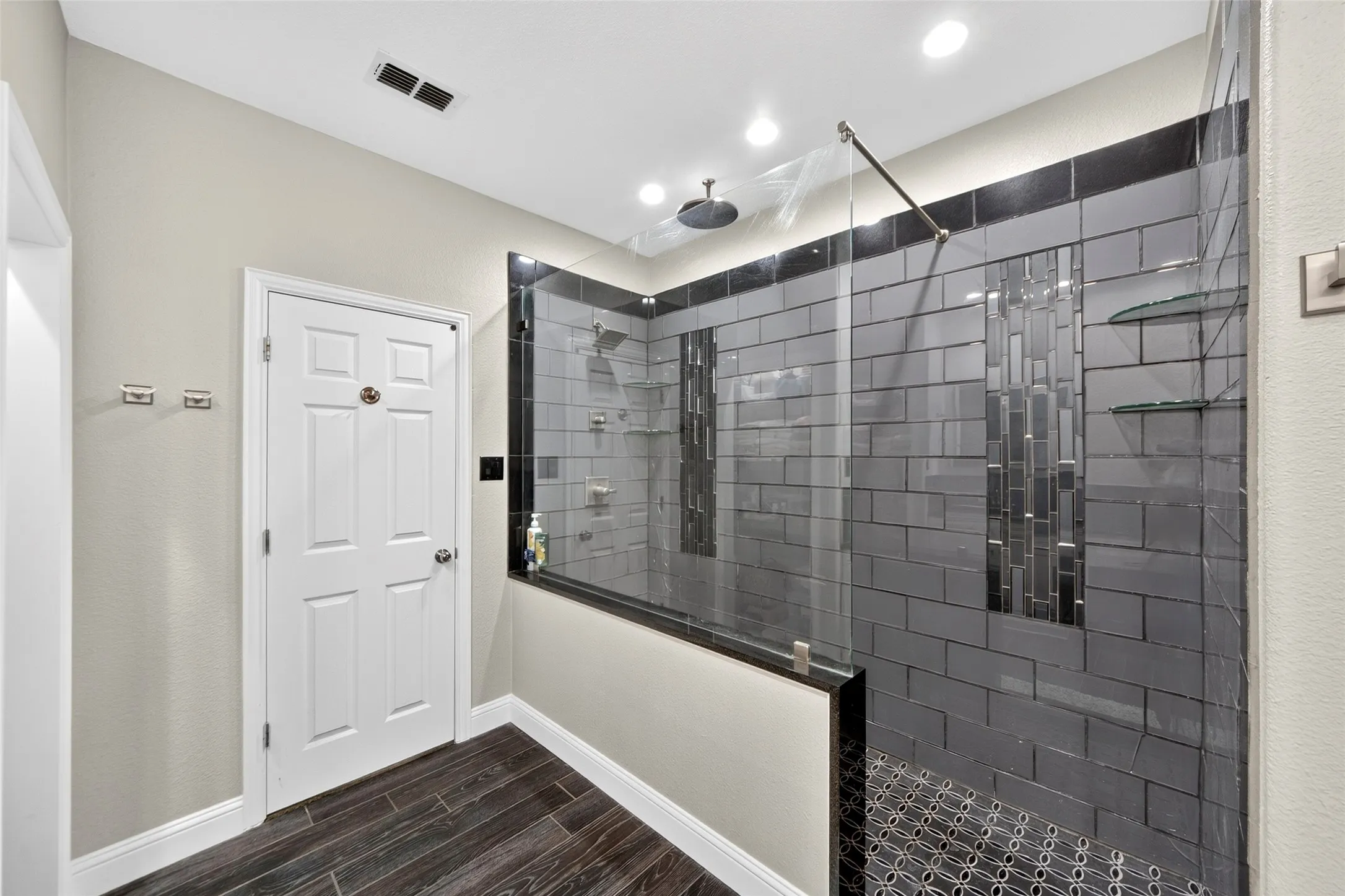 Single Family Residence For Sale in Collin County , 1532 Lynn Drive, Wylie, Texas 75098, 3 Bedroom, 2 Bathroom, 2 Garage spaces, 2,264 Sqft, built in 2006, mls#21369652, Real Estate Agent in Wylie, Homes For Sale in Collin county, Homes For Sale in Wylie, Realtor in Wylie Texas, Real Estate Brokerage Independent Realty Texas, Luminita Cordes Realtor