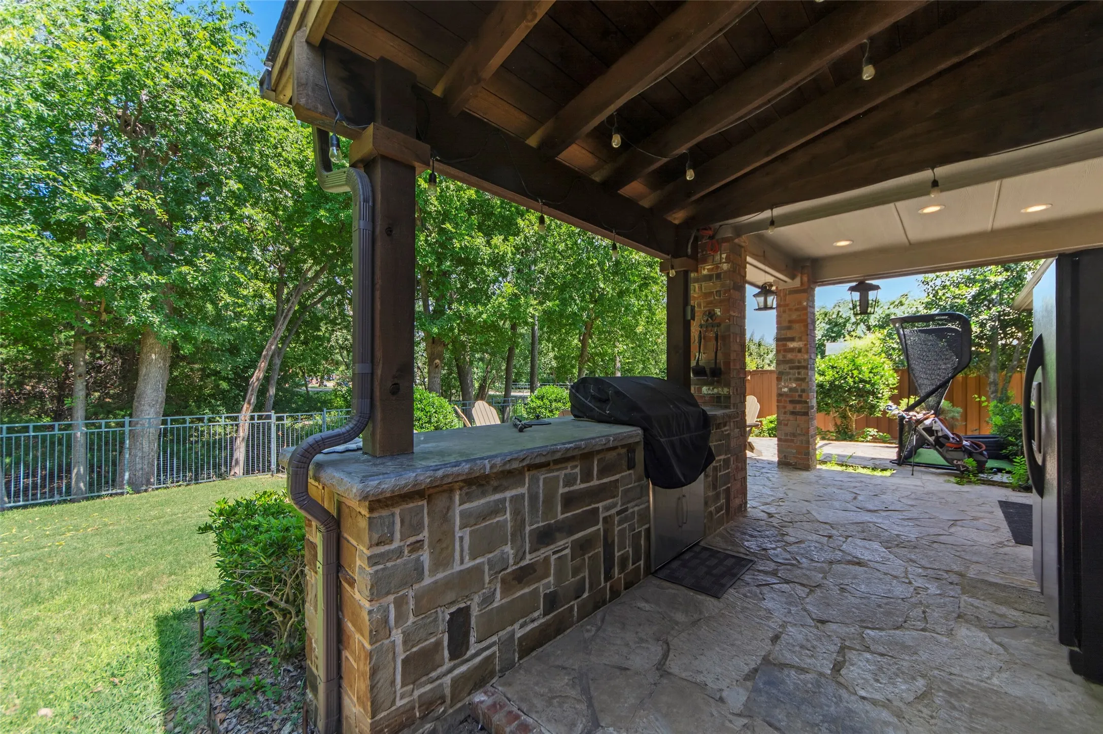 Single Family Residence For Sale in Collin County , 1532 Lynn Drive, Wylie, Texas 75098, 3 Bedroom, 2 Bathroom, 2 Garage spaces, 2,264 Sqft, built in 2006, mls#21369652, Real Estate Agent in Wylie, Homes For Sale in Collin county, Homes For Sale in Wylie, Realtor in Wylie Texas, Real Estate Brokerage Independent Realty Texas, Luminita Cordes Realtor