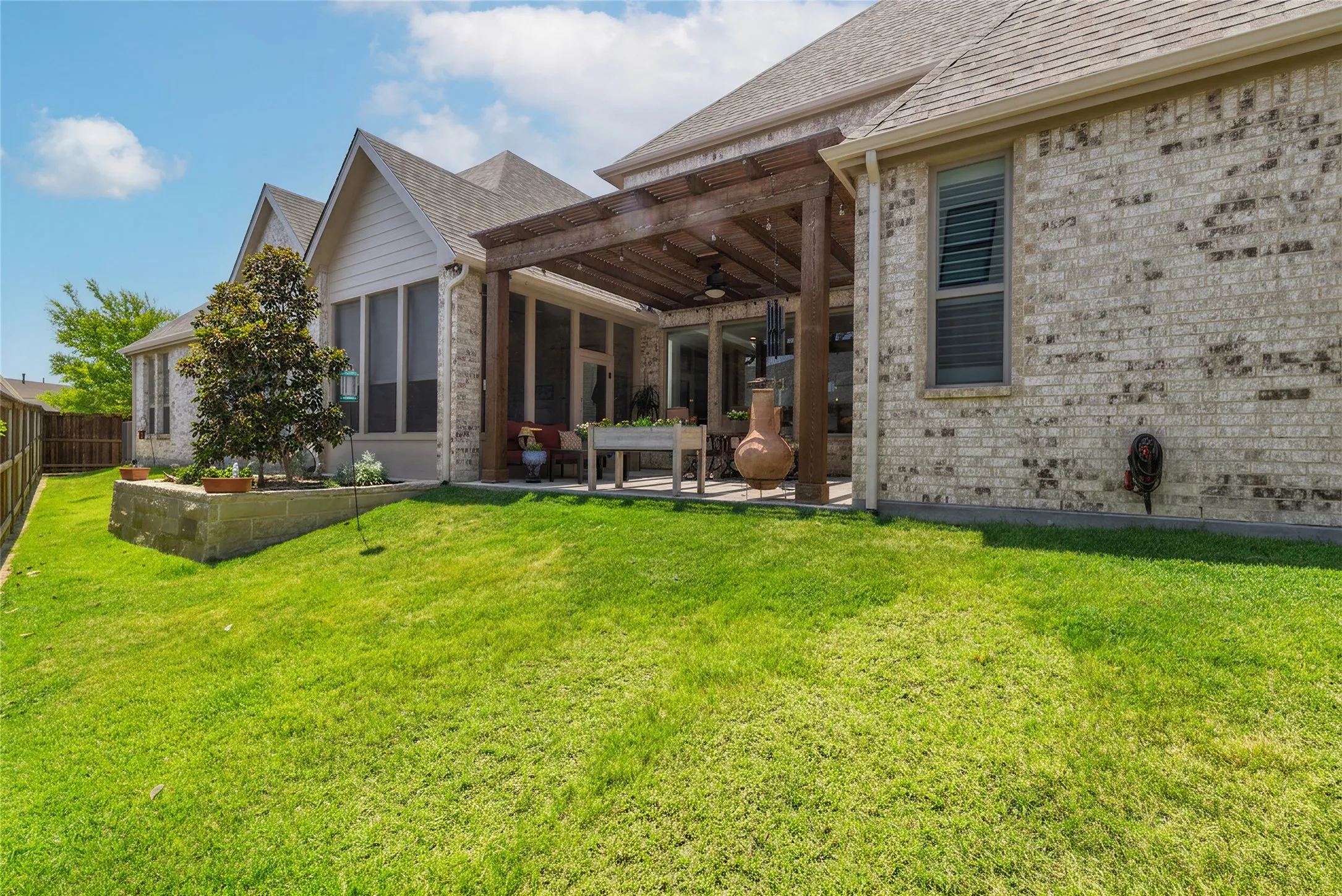 Single Family Residence For Sale in Parker County , 2009 Prairie Holly Lane, Fort Worth, Texas 76008, 3 Bedroom, 5 Bathroom, 2 Garage spaces, 3,952 Sqft, built in 2020, mls#21362980, Real Estate Agent in Fort Worth, Homes For Sale in Parker county, Homes For Sale in Fort Worth, Realtor in Fort Worth Texas, Real Estate Brokerage Independent Realty Texas, Luminita Cordes Realtor
