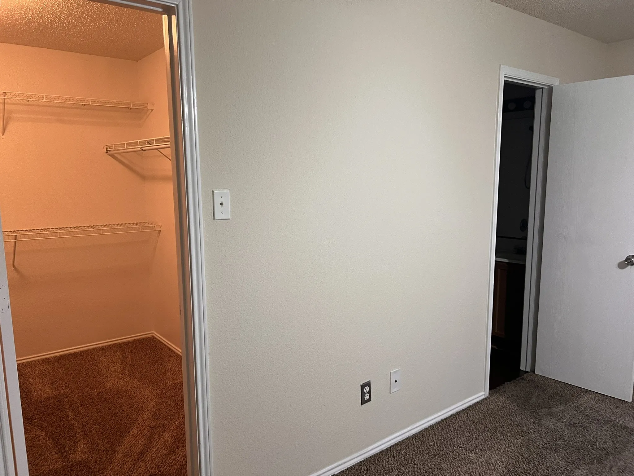 Single Family Residence For Rent in Kaufman County , 1017 Alexandria Drive, Forney, Texas 75126, 4 Bedroom, 2 Bathroom, 2 Garage spaces, 1,758 Sqft, built in 2002, mls#21360702, Real Estate Agent in Forney, Homes For Rent in Kaufman county, Homes For Rent in Forney, Realtor in Forney Texas, Real Estate Brokerage Independent Realty Texas, Luminita Cordes Realtor
