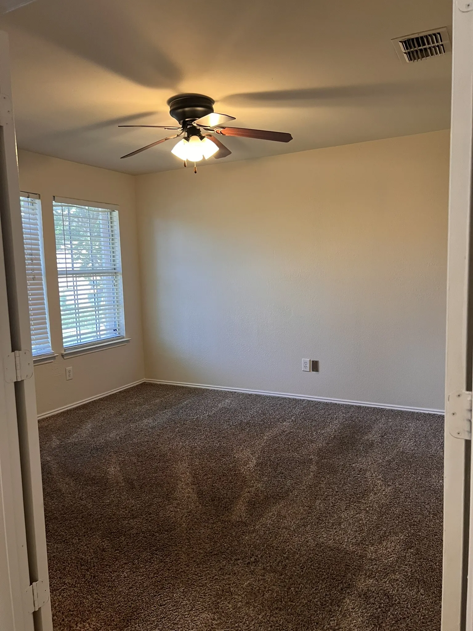 Bedroom near the entrance
