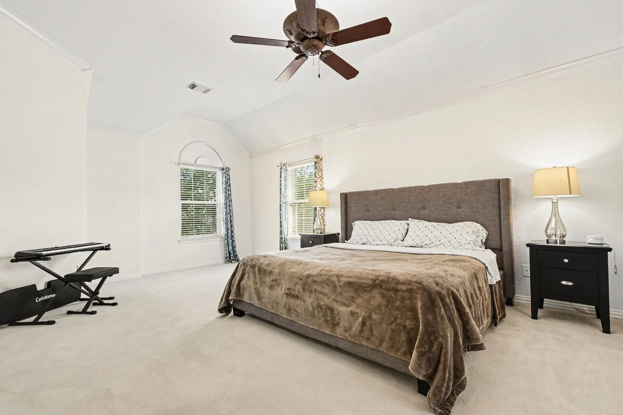 Single Family Residence For Sale in Dallas County , 417 Forest Ridge Drive, Coppell, Texas 75019, 5 Bedroom, 3 Bathroom, 2 Garage spaces, 3,767 Sqft, built in 2000, mls#21355936, Real Estate Agent in Coppell, Homes For Sale in Dallas county, Homes For Sale in Coppell, Realtor in Coppell Texas, Real Estate Brokerage Independent Realty Texas, Luminita Cordes Realtor