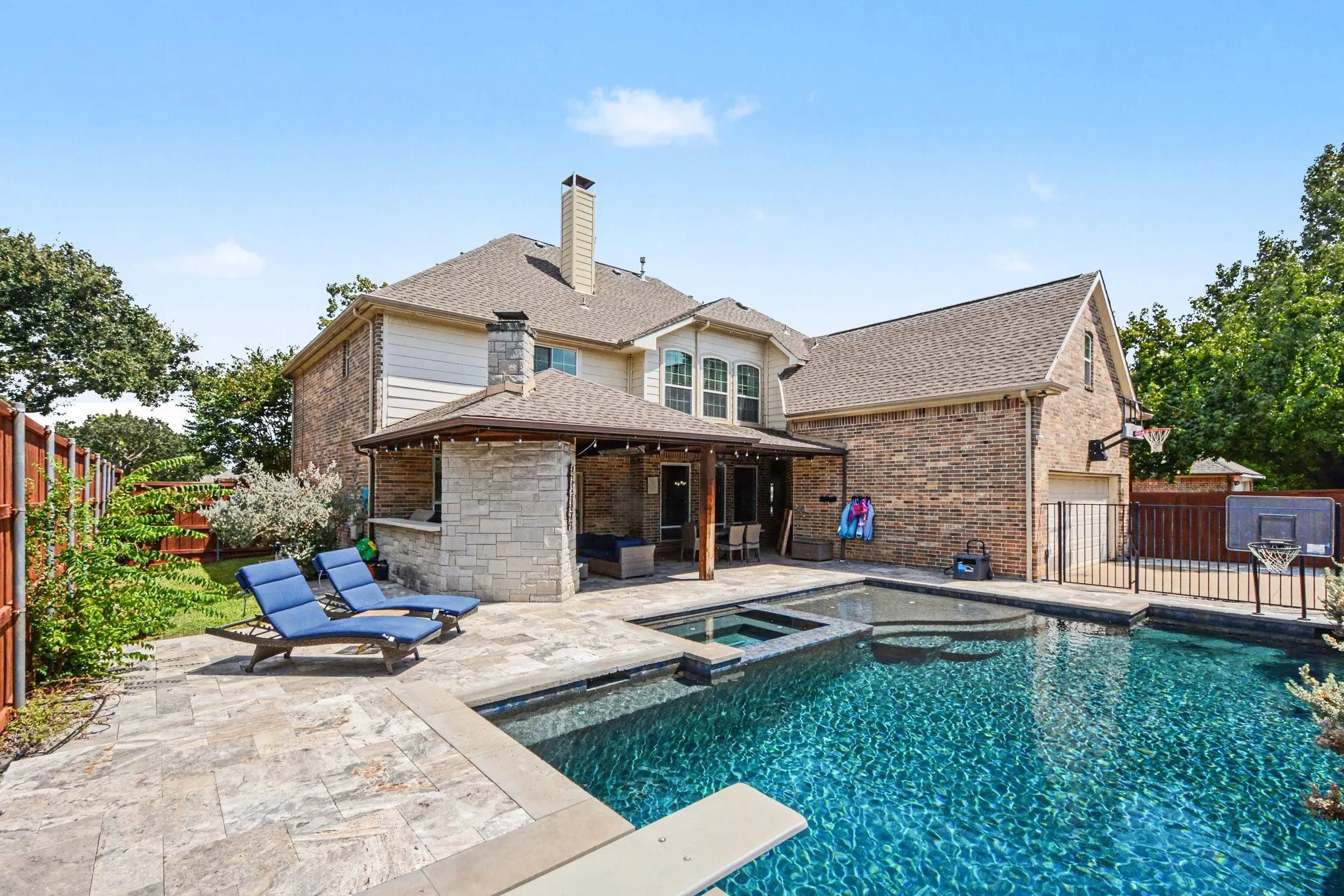 Single Family Residence For Sale in Dallas County , 417 Forest Ridge Drive, Coppell, Texas 75019, 5 Bedroom, 3 Bathroom, 2 Garage spaces, 3,767 Sqft, built in 2000, mls#21355936, Real Estate Agent in Coppell, Homes For Sale in Dallas county, Homes For Sale in Coppell, Realtor in Coppell Texas, Real Estate Brokerage Independent Realty Texas, Luminita Cordes Realtor