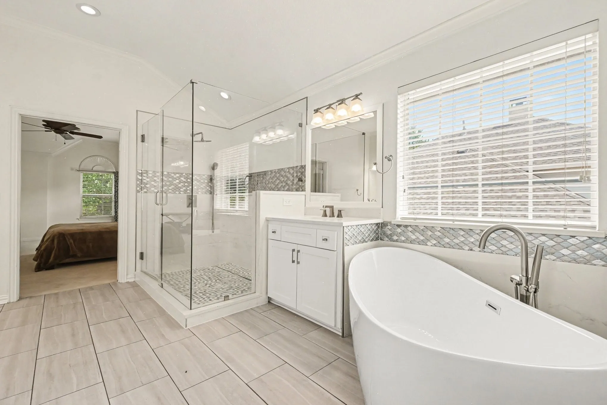 Single Family Residence For Sale in Dallas County , 417 Forest Ridge Drive, Coppell, Texas 75019, 5 Bedroom, 3 Bathroom, 2 Garage spaces, 3,767 Sqft, built in 2000, mls#21355936, Real Estate Agent in Coppell, Homes For Sale in Dallas county, Homes For Sale in Coppell, Realtor in Coppell Texas, Real Estate Brokerage Independent Realty Texas, Luminita Cordes Realtor