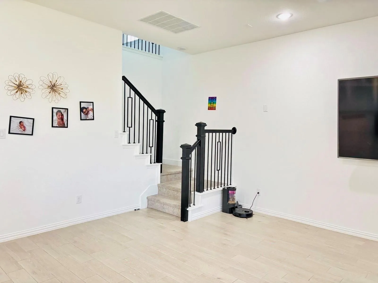 Single Family Residence For Rent in Collin County , 3908 Burks Court, Celina, Texas 75009, 5 Bedroom, 4 Bathroom, 2 Garage spaces, 2,805 Sqft, built in 2021, mls#21368568, Real Estate Agent in Celina, Homes For Rent in Collin county, Homes For Rent in Celina, Realtor in Celina Texas, Real Estate Brokerage Independent Realty Texas, Luminita Cordes Realtor