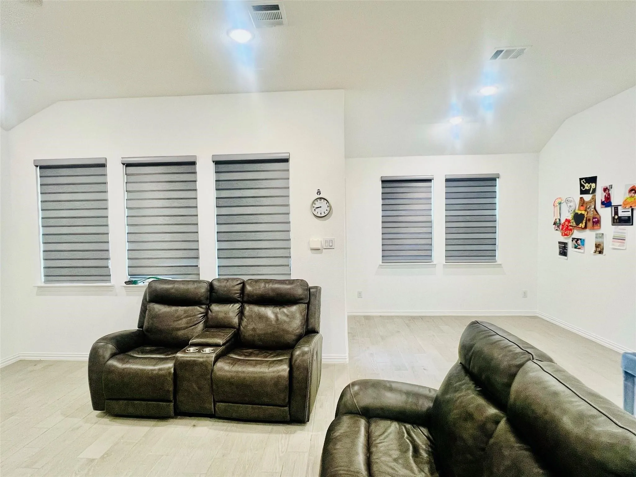 Single Family Residence For Rent in Collin County , 3908 Burks Court, Celina, Texas 75009, 5 Bedroom, 4 Bathroom, 2 Garage spaces, 2,805 Sqft, built in 2021, mls#21368568, Real Estate Agent in Celina, Homes For Rent in Collin county, Homes For Rent in Celina, Realtor in Celina Texas, Real Estate Brokerage Independent Realty Texas, Luminita Cordes Realtor
