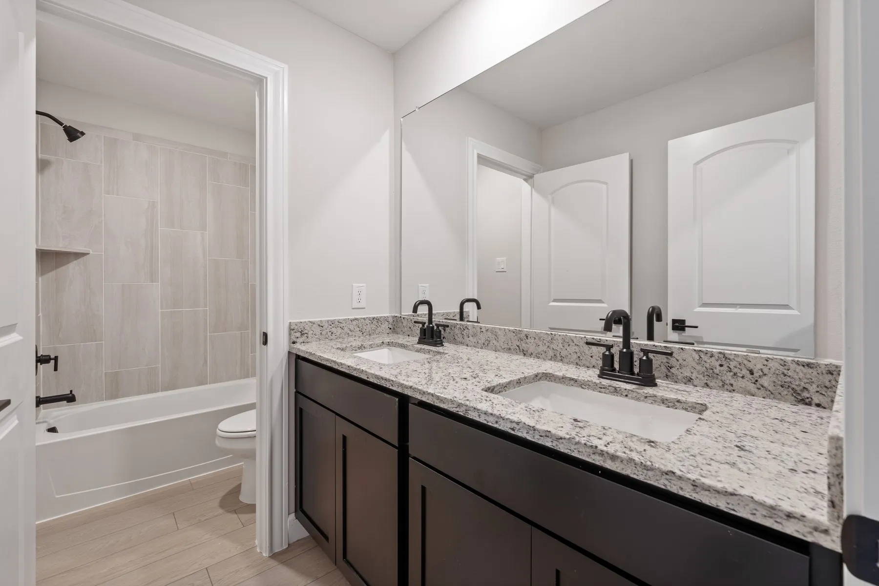 Single Family Residence For Rent in Collin County , 1103 Butler Avenue, Princeton, Texas 75407, 5 Bedroom, 3 Bathroom, 2 Garage spaces, 2,523 Sqft, built in 2026, mls#21369671, Real Estate Agent in Princeton, Homes For Rent in Collin county, Homes For Rent in Princeton, Realtor in Princeton Texas, Real Estate Brokerage Independent Realty Texas, Luminita Cordes Realtor