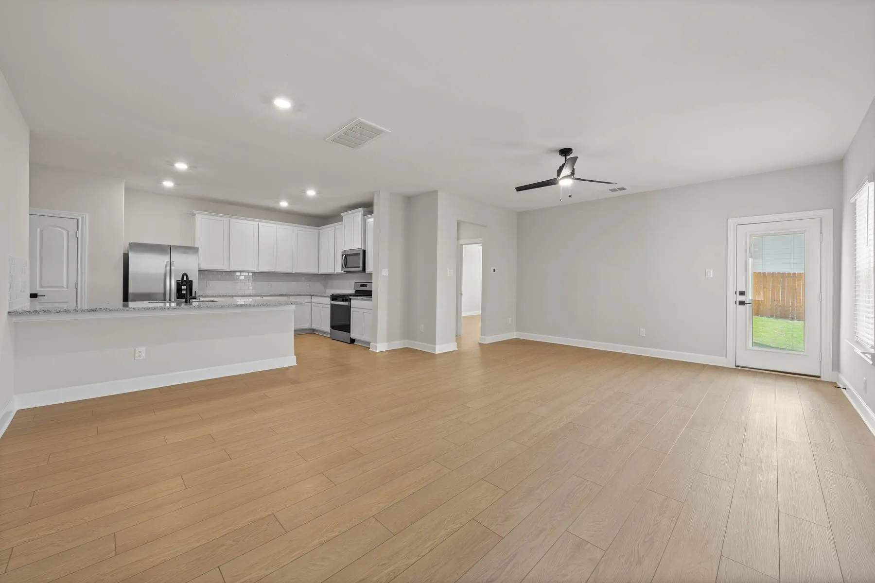 Single Family Residence For Rent in Collin County , 1217 Dye Boulevard, Princeton, Texas 75407, 5 Bedroom, 3 Bathroom, 2 Garage spaces, 2,523 Sqft, built in 2026, mls#21369676, Real Estate Agent in Princeton, Homes For Rent in Collin county, Homes For Rent in Princeton, Realtor in Princeton Texas, Real Estate Brokerage Independent Realty Texas, Luminita Cordes Realtor