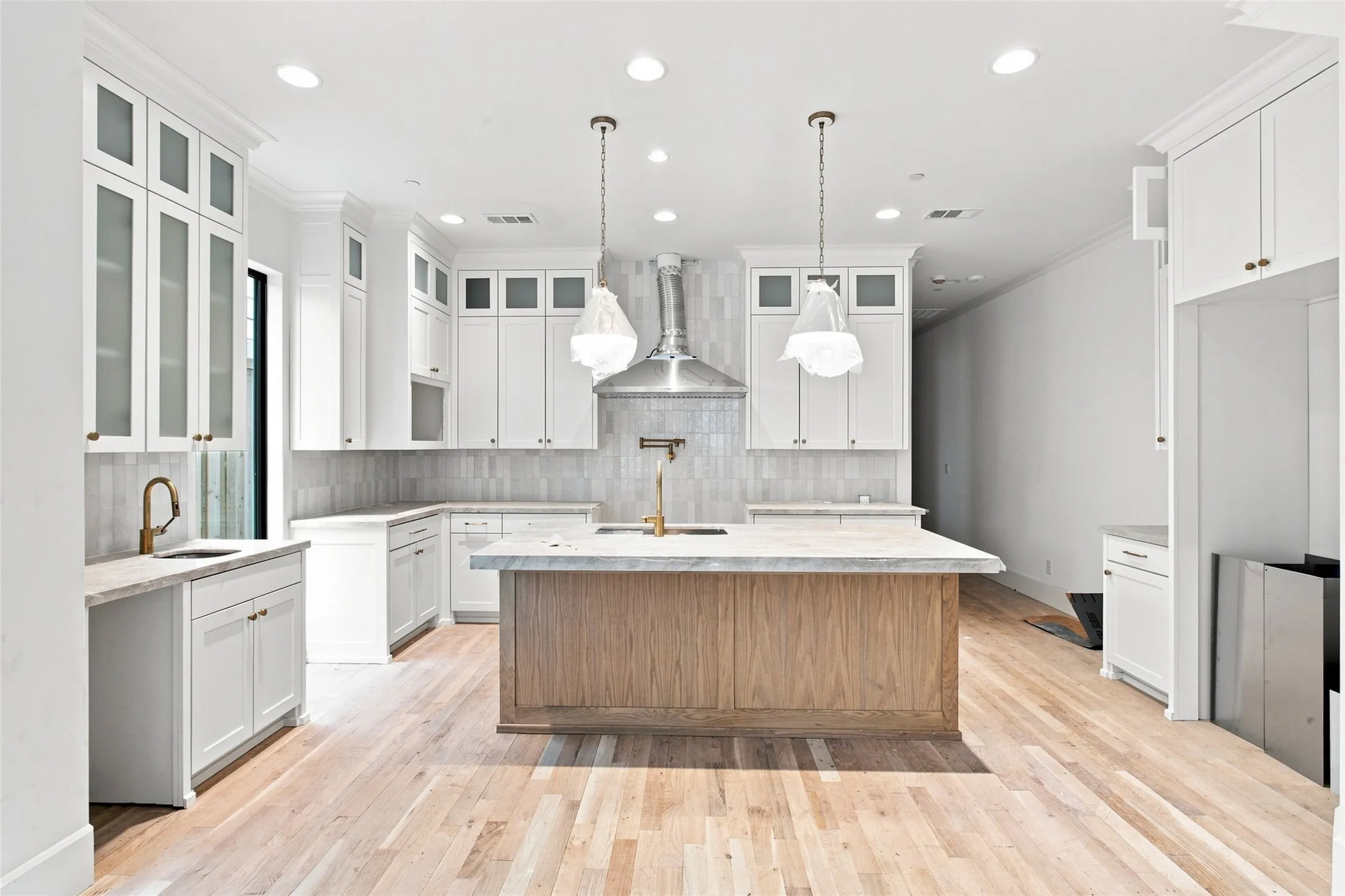 Single Family Residence For Rent in Dallas County , 4430 Glenwick Lane, University Park, Texas 75205, 5 Bedroom, 5 Bathroom, 2 Garage spaces, 3,327 Sqft, built in 2026, mls#21368584, Real Estate Agent in University Park, Homes For Rent in Dallas county, Homes For Rent in University Park, Realtor in University Park Texas, Real Estate Brokerage Independent Realty Texas, Luminita Cordes Realtor