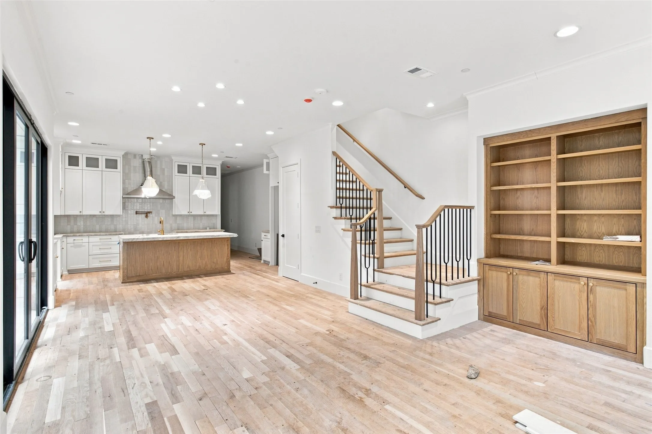 Single Family Residence For Rent in Dallas County , 4430 Glenwick Lane, University Park, Texas 75205, 5 Bedroom, 5 Bathroom, 2 Garage spaces, 3,327 Sqft, built in 2026, mls#21368584, Real Estate Agent in University Park, Homes For Rent in Dallas county, Homes For Rent in University Park, Realtor in University Park Texas, Real Estate Brokerage Independent Realty Texas, Luminita Cordes Realtor