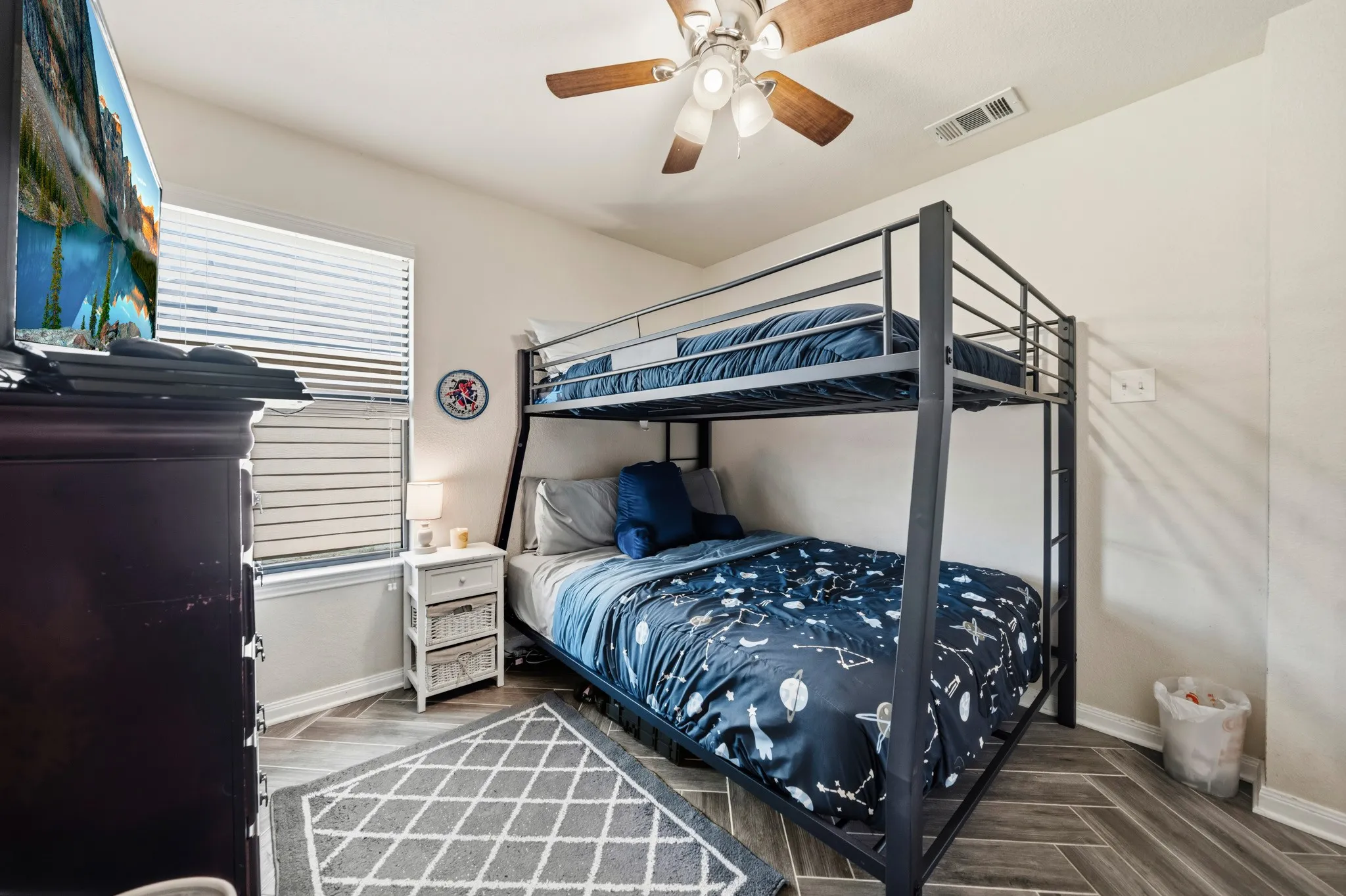 Single Family Residence For Sale in Mc Lennan County , 10333 Condor Loop, Waco, Texas 76708, 3 Bedroom, 2 Bathroom, 2 Garage spaces, 1,346 Sqft, built in 2012, mls#21369294, Real Estate Agent in Waco, Homes For Sale in Mc Lennan county, Homes For Sale in Waco, Realtor in Waco Texas, Real Estate Brokerage Independent Realty Texas, Luminita Cordes Realtor