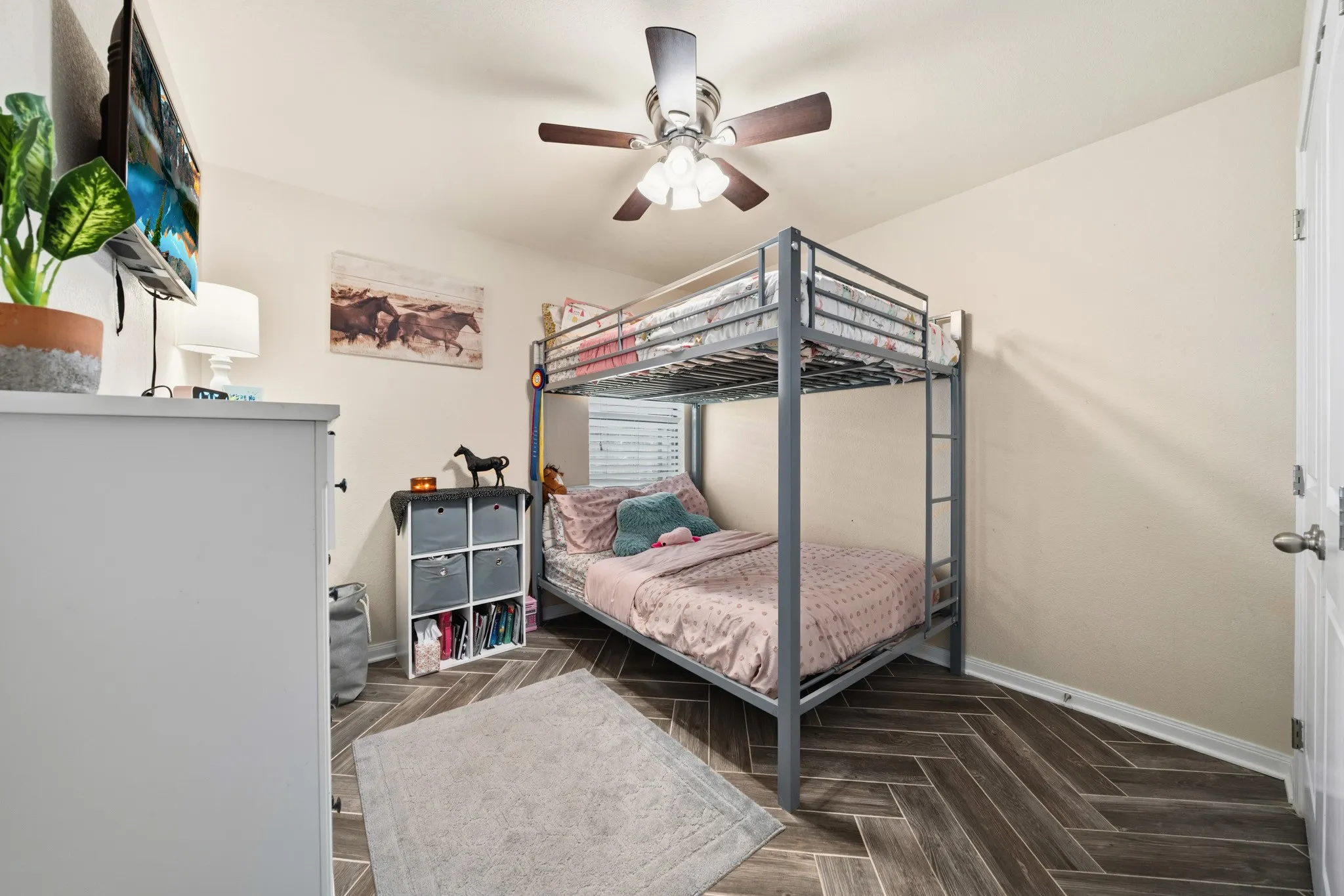 Single Family Residence For Sale in Mc Lennan County , 10333 Condor Loop, Waco, Texas 76708, 3 Bedroom, 2 Bathroom, 2 Garage spaces, 1,346 Sqft, built in 2012, mls#21369294, Real Estate Agent in Waco, Homes For Sale in Mc Lennan county, Homes For Sale in Waco, Realtor in Waco Texas, Real Estate Brokerage Independent Realty Texas, Luminita Cordes Realtor