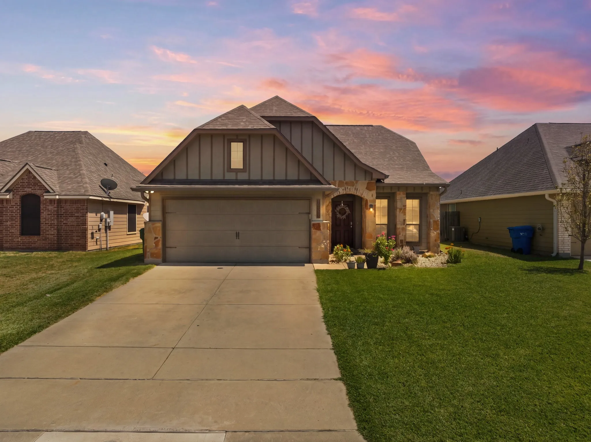 Single Family Residence For Sale in Mc Lennan County , 10333 Condor Loop, Waco, Texas 76708, 3 Bedroom, 2 Bathroom, 2 Garage spaces, 1,346 Sqft, built in 2012, mls#21369294, Real Estate Agent in Waco, Homes For Sale in Mc Lennan county, Homes For Sale in Waco, Realtor in Waco Texas, Real Estate Brokerage Independent Realty Texas, Luminita Cordes Realtor