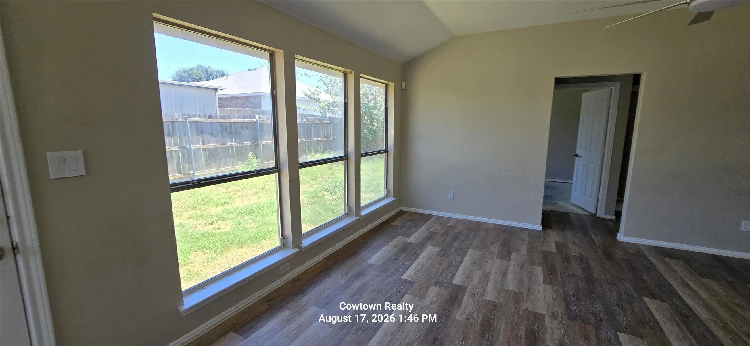Single Family Residence For Sale in Tarrant County , 9325 Rhoni Court, Fort Worth, Texas 76140, 3 Bedroom, 2 Bathroom, 2 Garage spaces, 1,382 Sqft, built in 2005, mls#21369680, Real Estate Agent in Fort Worth, Homes For Sale in Tarrant county, Homes For Sale in Fort Worth, Realtor in Fort Worth Texas, Real Estate Brokerage Independent Realty Texas, Luminita Cordes Realtor