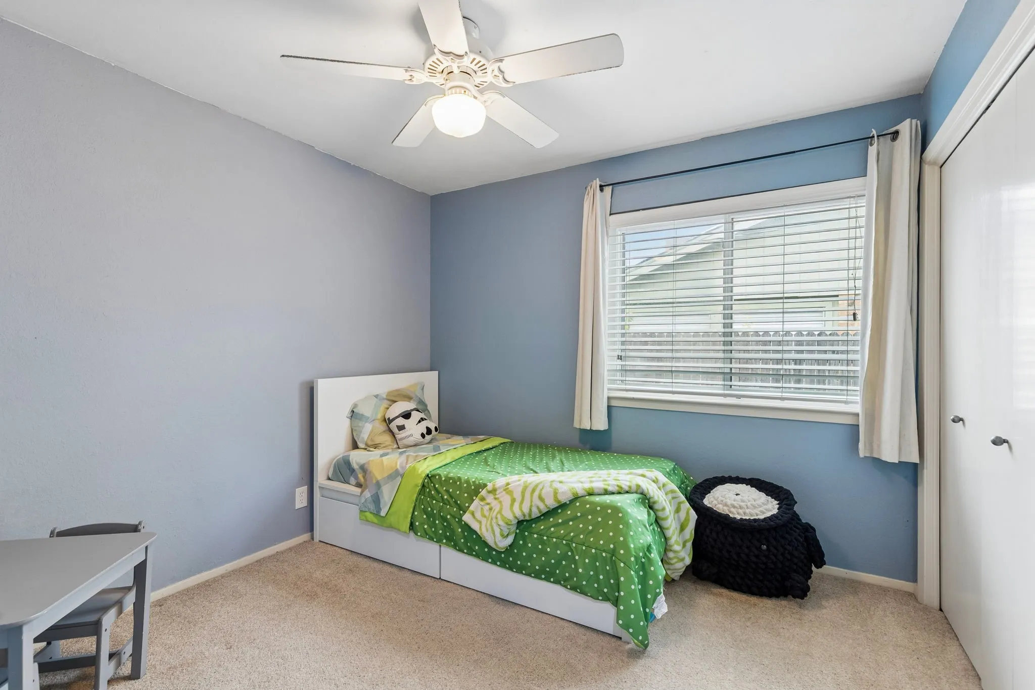 Secondary bedroom