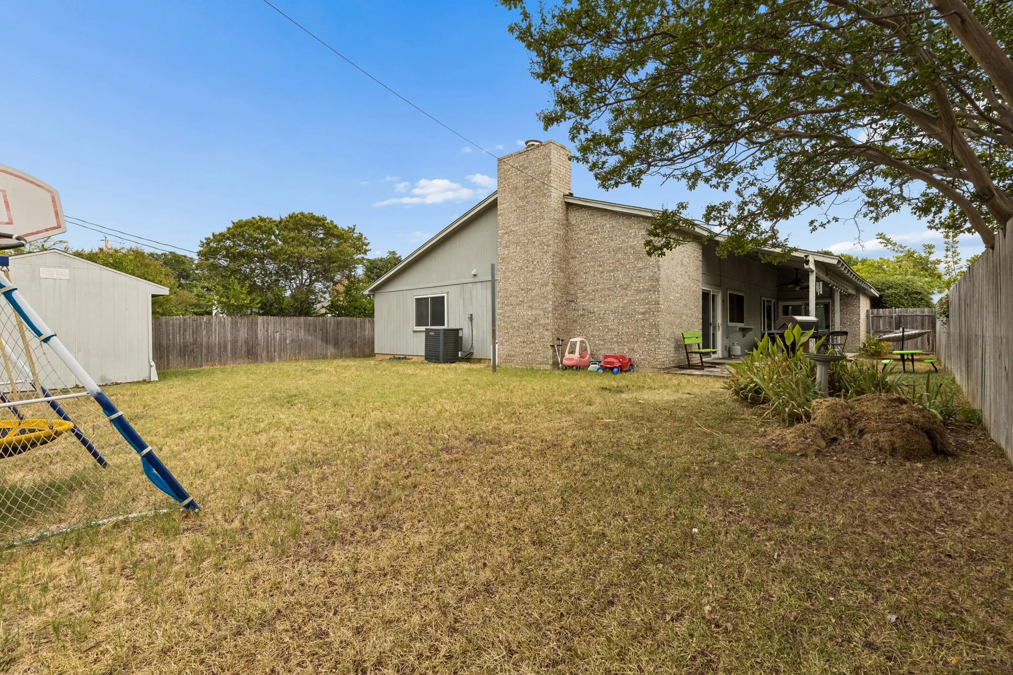 Spacious backyard