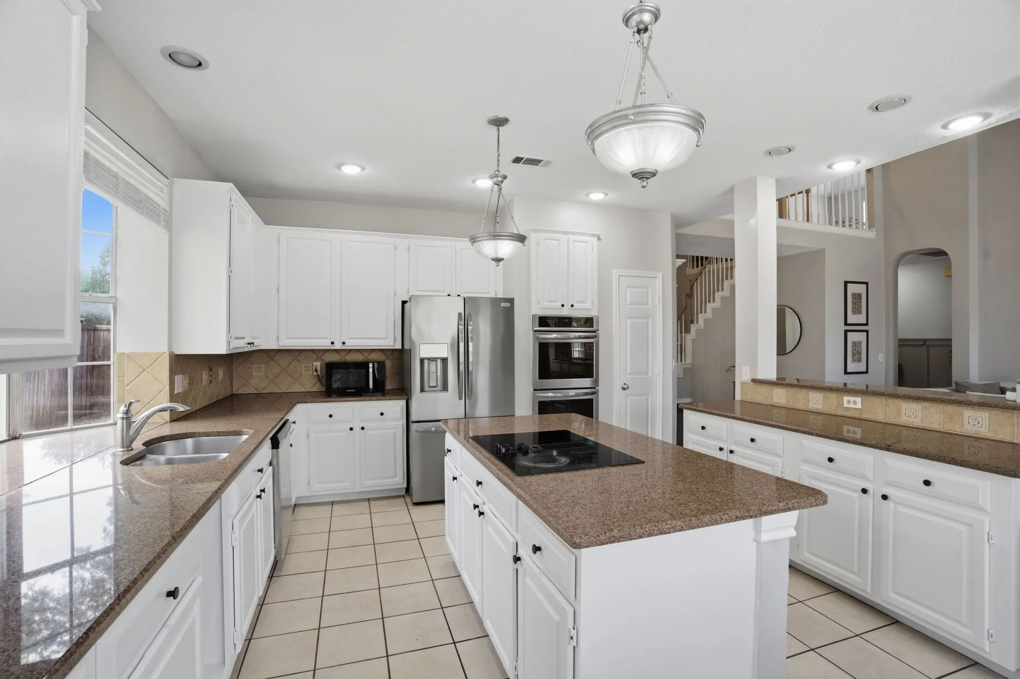 Single Family Residence For Sale in Collin County , 2214 Cherry Hill Lane, Mc Kinney, Texas 75072, 4 Bedroom, 3 Bathroom, 2 Garage spaces, 2,792 Sqft, built in 1990, mls#21369179, Real Estate Agent in Mc Kinney, Homes For Sale in Collin county, Homes For Sale in Mc Kinney, Realtor in Mc Kinney Texas, Real Estate Brokerage Independent Realty Texas, Luminita Cordes Realtor