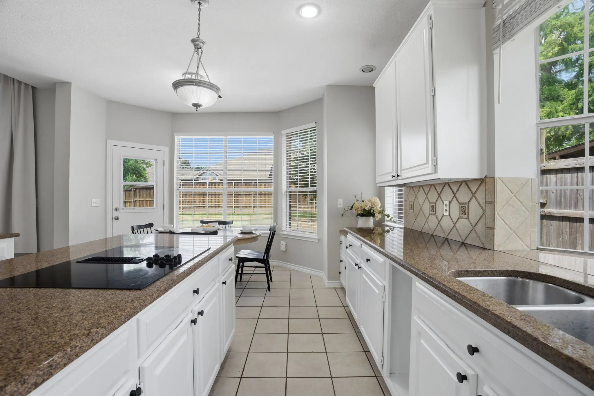 Single Family Residence For Sale in Collin County , 2214 Cherry Hill Lane, Mc Kinney, Texas 75072, 4 Bedroom, 3 Bathroom, 2 Garage spaces, 2,792 Sqft, built in 1990, mls#21369179, Real Estate Agent in Mc Kinney, Homes For Sale in Collin county, Homes For Sale in Mc Kinney, Realtor in Mc Kinney Texas, Real Estate Brokerage Independent Realty Texas, Luminita Cordes Realtor