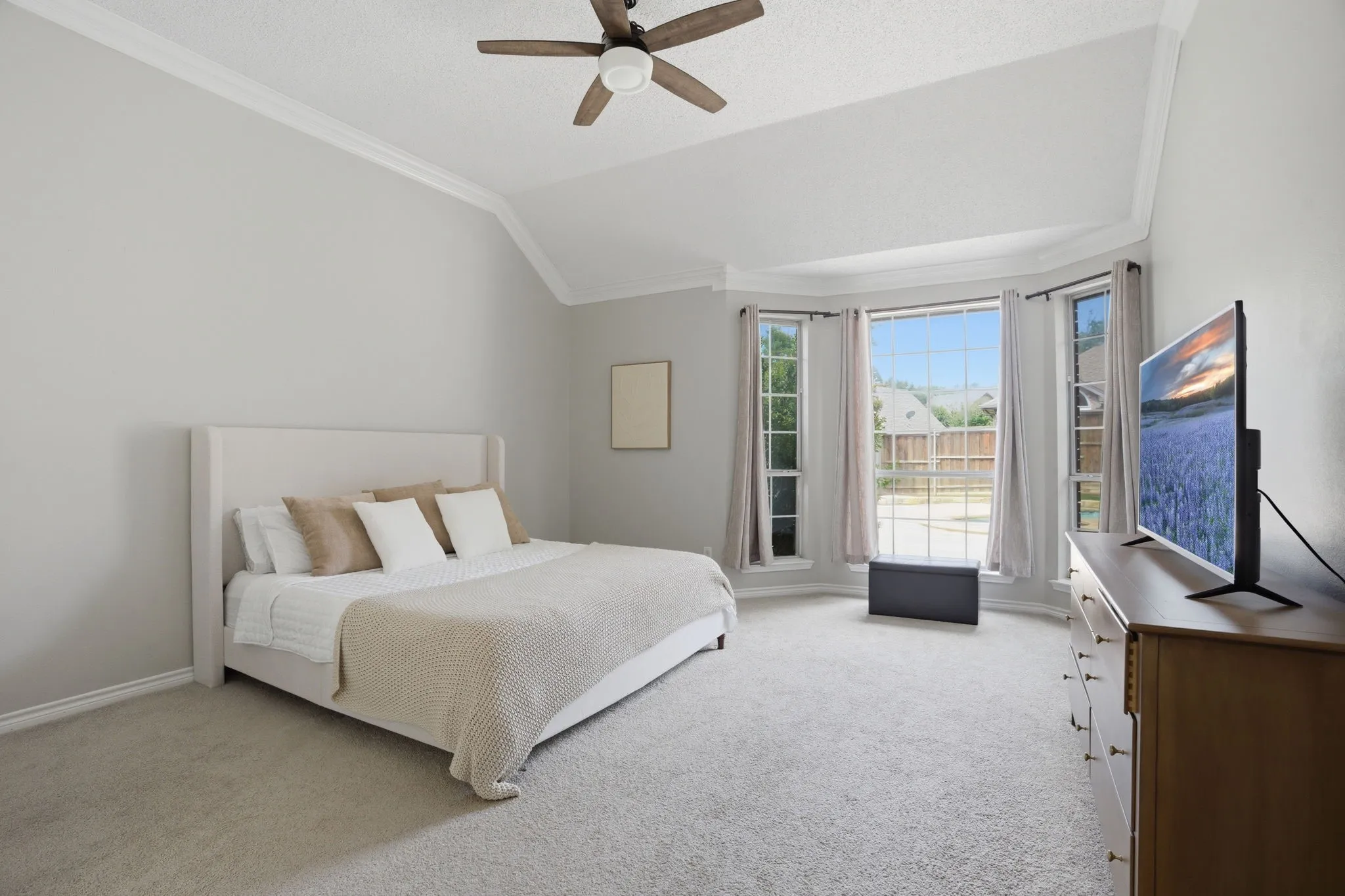 Single Family Residence For Sale in Collin County , 2214 Cherry Hill Lane, Mc Kinney, Texas 75072, 4 Bedroom, 3 Bathroom, 2 Garage spaces, 2,792 Sqft, built in 1990, mls#21369179, Real Estate Agent in Mc Kinney, Homes For Sale in Collin county, Homes For Sale in Mc Kinney, Realtor in Mc Kinney Texas, Real Estate Brokerage Independent Realty Texas, Luminita Cordes Realtor