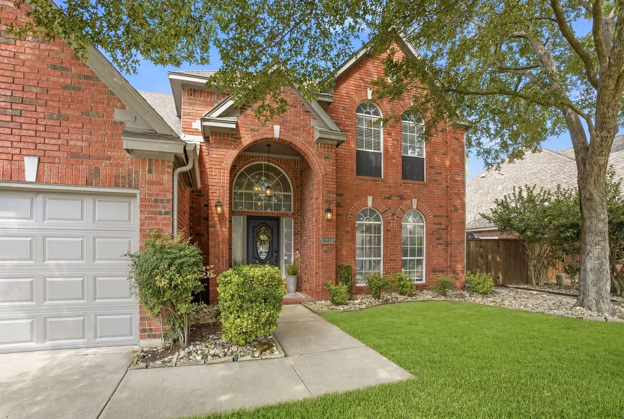 Single Family Residence For Sale in Collin County , 2214 Cherry Hill Lane, Mc Kinney, Texas 75072, 4 Bedroom, 3 Bathroom, 2 Garage spaces, 2,792 Sqft, built in 1990, mls#21369179, Real Estate Agent in Mc Kinney, Homes For Sale in Collin county, Homes For Sale in Mc Kinney, Realtor in Mc Kinney Texas, Real Estate Brokerage Independent Realty Texas, Luminita Cordes Realtor