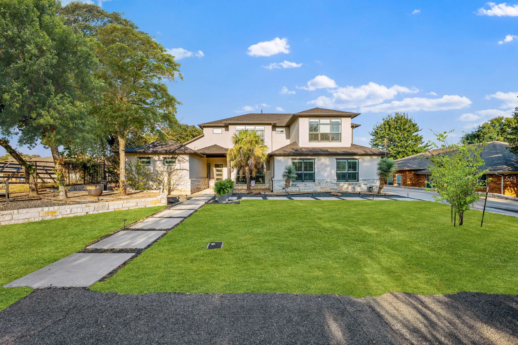Single Family Residence For Sale in Tarrant County , 539 Lavena Street, Keller, Texas 76248, 4 Bedroom, 5 Bathroom, 2 Garage spaces, 4,040 Sqft, built in 2020, mls#21369440, Real Estate Agent in Keller, Homes For Sale in Tarrant county, Homes For Sale in Keller, Realtor in Keller Texas, Real Estate Brokerage Independent Realty Texas, Luminita Cordes Realtor