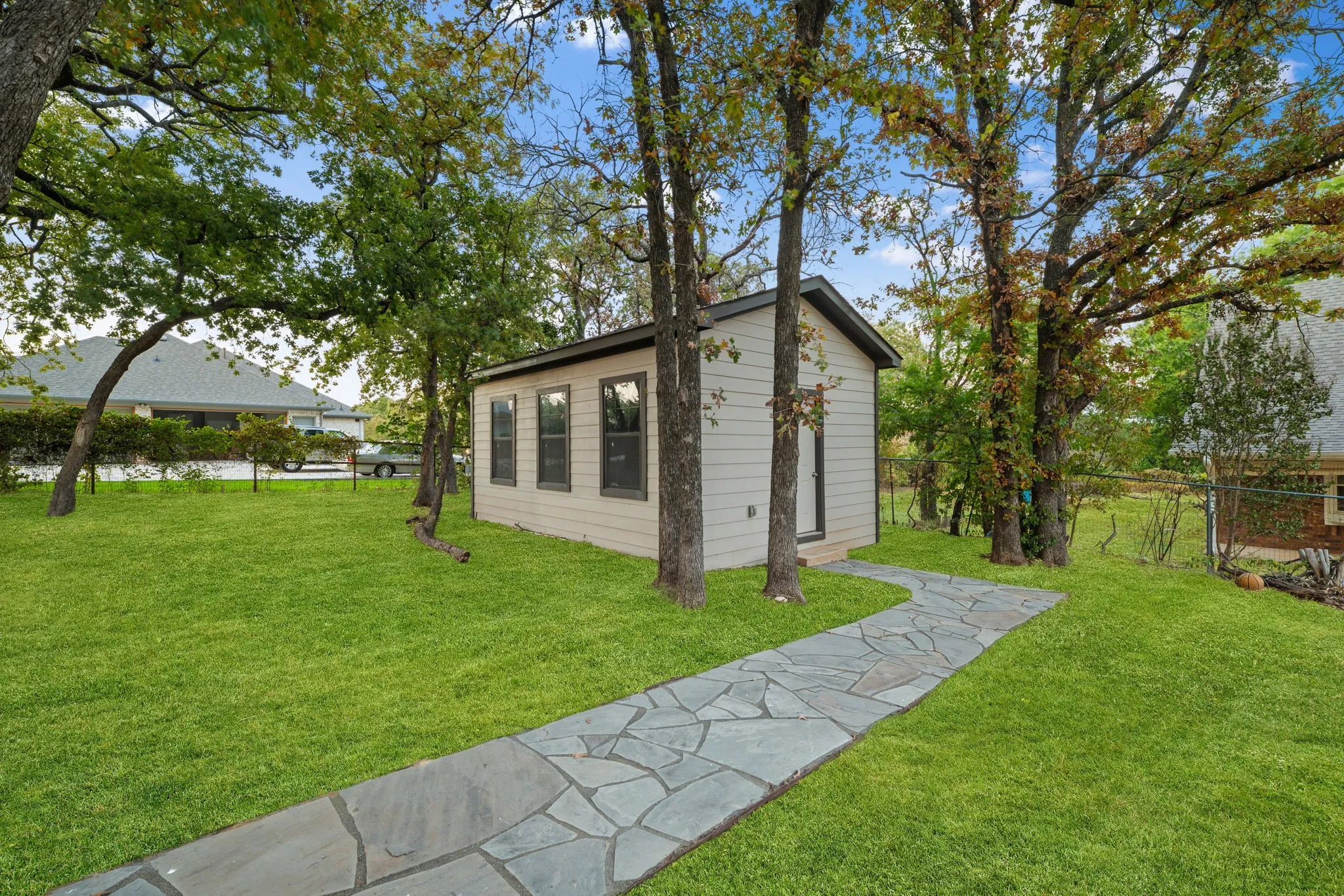 Single Family Residence For Sale in Tarrant County , 539 Lavena Street, Keller, Texas 76248, 4 Bedroom, 5 Bathroom, 2 Garage spaces, 4,040 Sqft, built in 2020, mls#21369440, Real Estate Agent in Keller, Homes For Sale in Tarrant county, Homes For Sale in Keller, Realtor in Keller Texas, Real Estate Brokerage Independent Realty Texas, Luminita Cordes Realtor