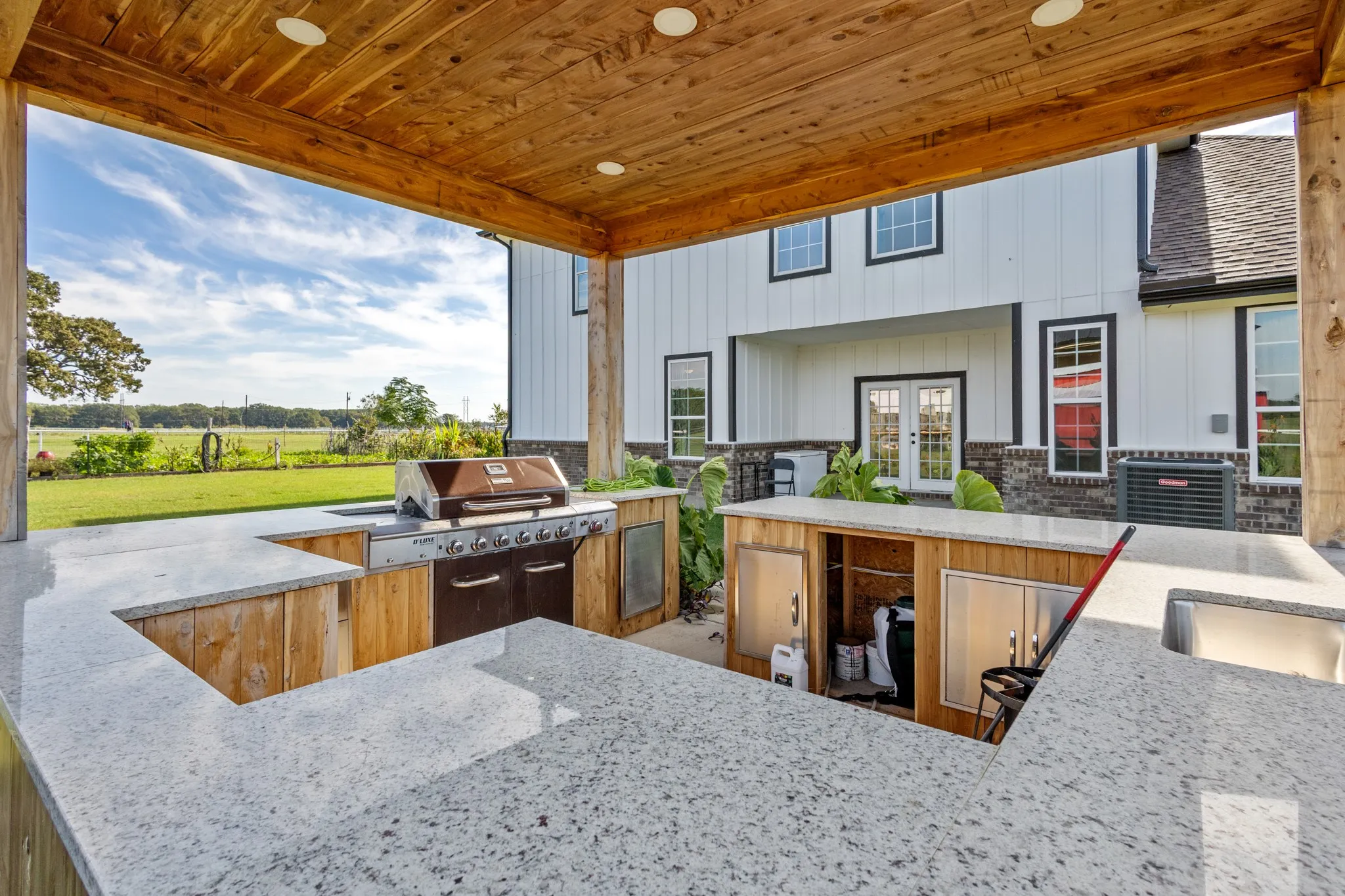 Single Family Residence For Sale in Van Zandt County , 233 Private Road 7786, Wills Point, Texas 75169, 5 Bedroom, 4 Bathroom, Garage spaces, 3,333 Sqft, built in 2023, mls#21369645, Real Estate Agent in Wills Point, Homes For Sale in Van Zandt county, Homes For Sale in Wills Point, Realtor in Wills Point Texas, Real Estate Brokerage Independent Realty Texas, Luminita Cordes Realtor