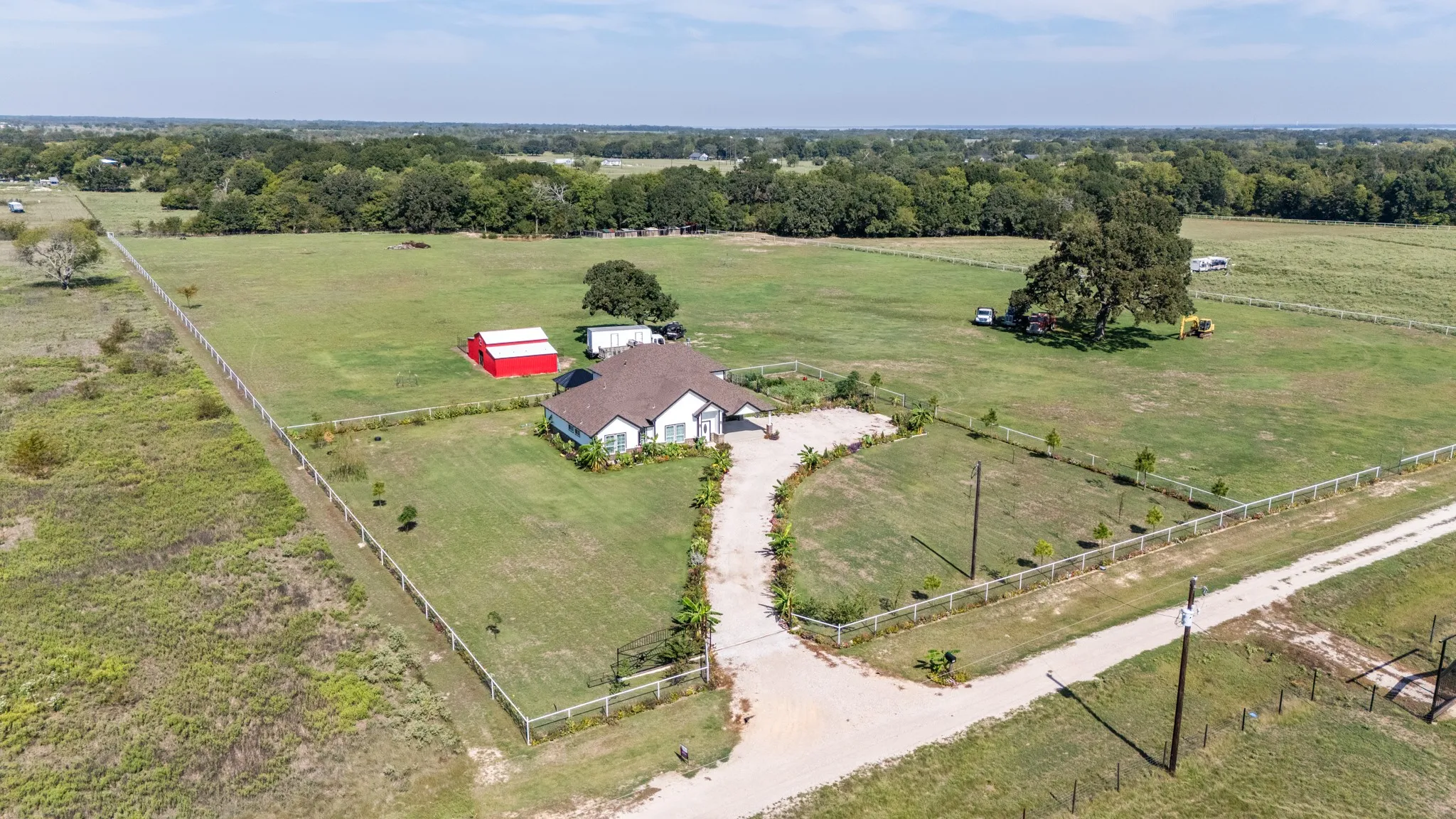 Single Family Residence For Sale in Van Zandt County , 233 Private Road 7786, Wills Point, Texas 75169, 5 Bedroom, 4 Bathroom, Garage spaces, 3,333 Sqft, built in 2023, mls#21369645, Real Estate Agent in Wills Point, Homes For Sale in Van Zandt county, Homes For Sale in Wills Point, Realtor in Wills Point Texas, Real Estate Brokerage Independent Realty Texas, Luminita Cordes Realtor