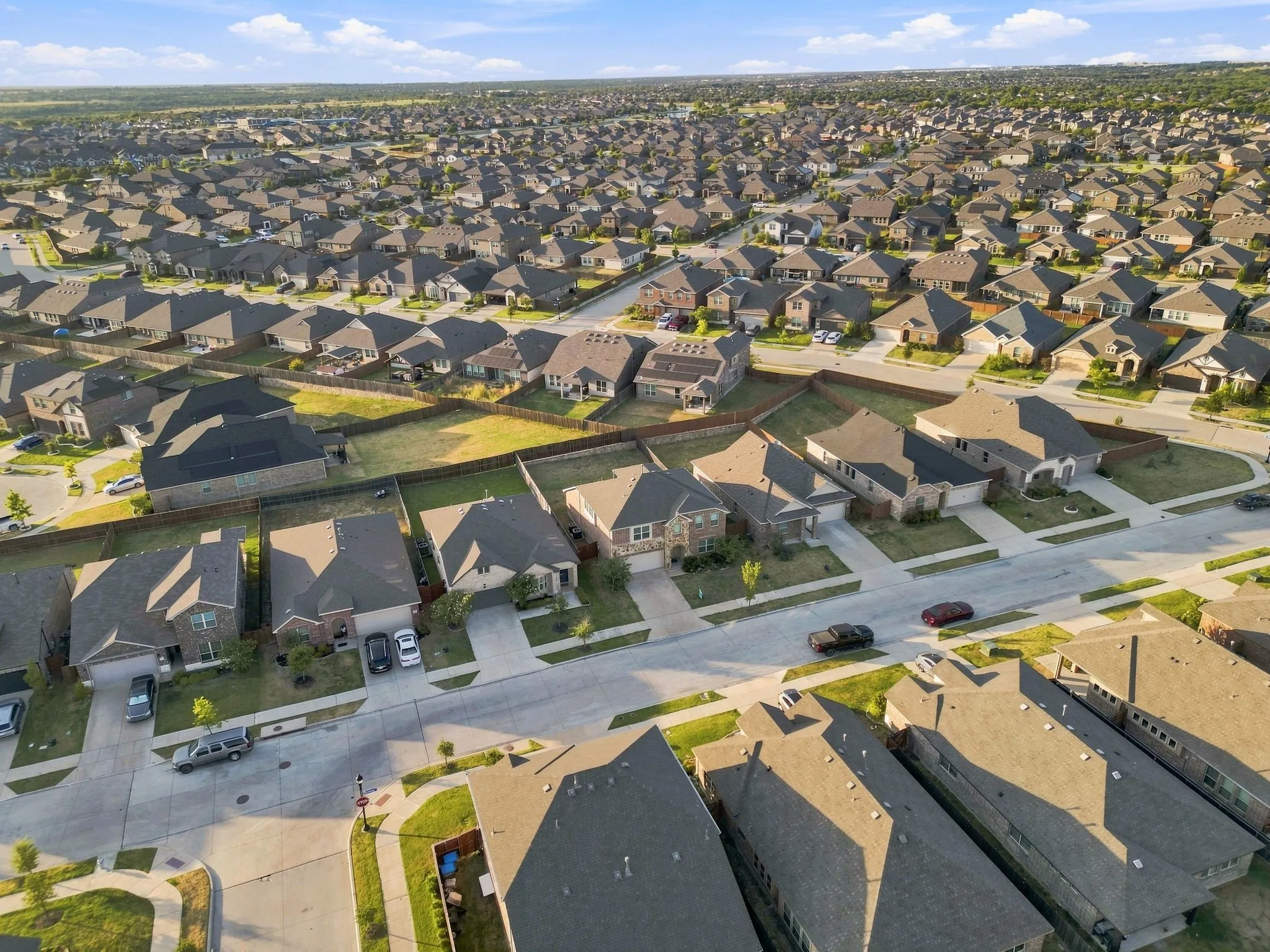 Single Family Residence For Sale in Kaufman County , 3949 Bellingham Lane, Forney, Texas 75126, 5 Bedroom, 4 Bathroom, 2 Garage spaces, 3,284 Sqft, built in 2022, mls#21368722, Real Estate Agent in Forney, Homes For Sale in Kaufman county, Homes For Sale in Forney, Realtor in Forney Texas, Real Estate Brokerage Independent Realty Texas, Luminita Cordes Realtor