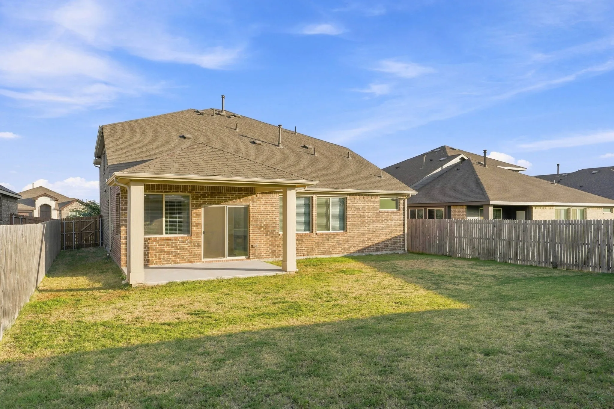 Single Family Residence For Sale in Kaufman County , 3949 Bellingham Lane, Forney, Texas 75126, 5 Bedroom, 4 Bathroom, 2 Garage spaces, 3,284 Sqft, built in 2022, mls#21368722, Real Estate Agent in Forney, Homes For Sale in Kaufman county, Homes For Sale in Forney, Realtor in Forney Texas, Real Estate Brokerage Independent Realty Texas, Luminita Cordes Realtor