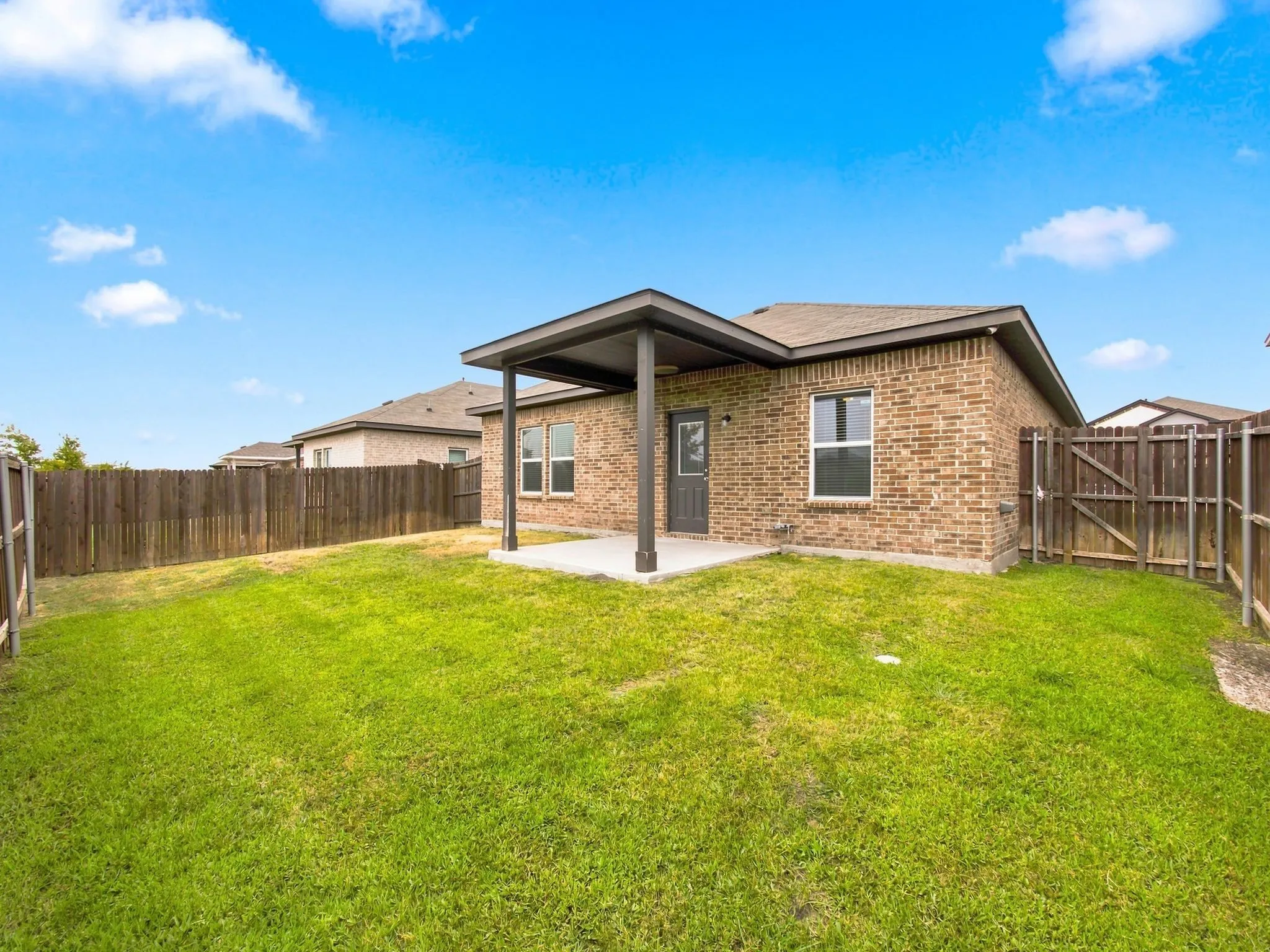 Single Family Residence For Sale in Kaufman County , 2052 Placerville Street, Forney, Texas 75126, 4 Bedroom, 2 Bathroom, 2 Garage spaces, 1,802 Sqft, built in 2022, mls#21367423, Real Estate Agent in Forney, Homes For Sale in Kaufman county, Homes For Sale in Forney, Realtor in Forney Texas, Real Estate Brokerage Independent Realty Texas, Luminita Cordes Realtor