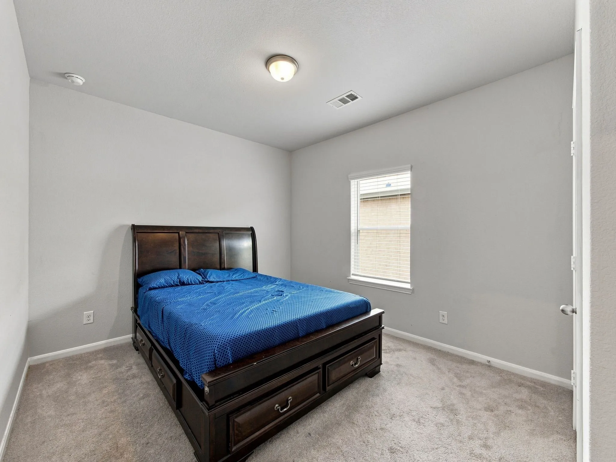 Single Family Residence For Sale in Kaufman County , 2052 Placerville Street, Forney, Texas 75126, 4 Bedroom, 2 Bathroom, 2 Garage spaces, 1,802 Sqft, built in 2022, mls#21367423, Real Estate Agent in Forney, Homes For Sale in Kaufman county, Homes For Sale in Forney, Realtor in Forney Texas, Real Estate Brokerage Independent Realty Texas, Luminita Cordes Realtor