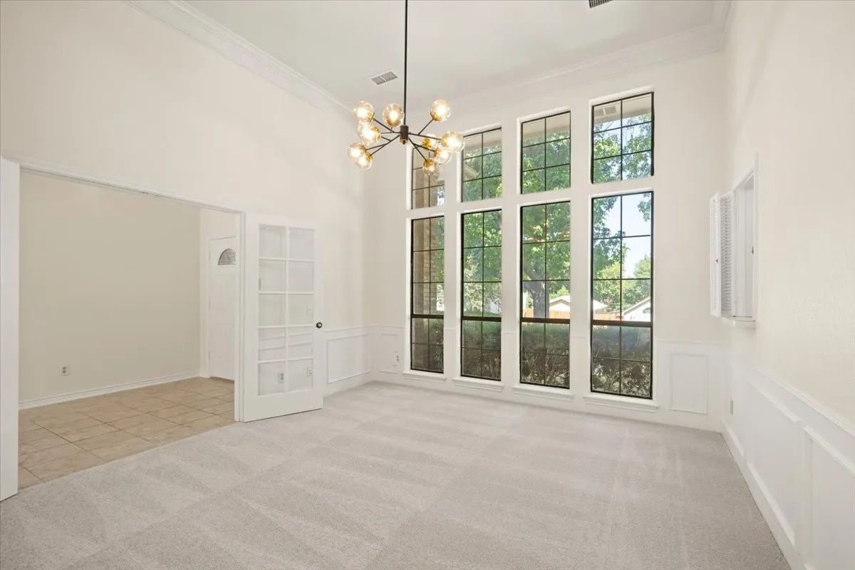 Single Family Residence For Sale in Dallas County , 3637 Bluegrass Drive, Grand Prairie, Texas 75052, 3 Bedroom, 3 Bathroom, 2 Garage spaces, 2,343 Sqft, built in 1984, mls#21367475, Real Estate Agent in Grand Prairie, Homes For Sale in Dallas county, Homes For Sale in Grand Prairie, Realtor in Grand Prairie Texas, Real Estate Brokerage Independent Realty Texas, Luminita Cordes Realtor