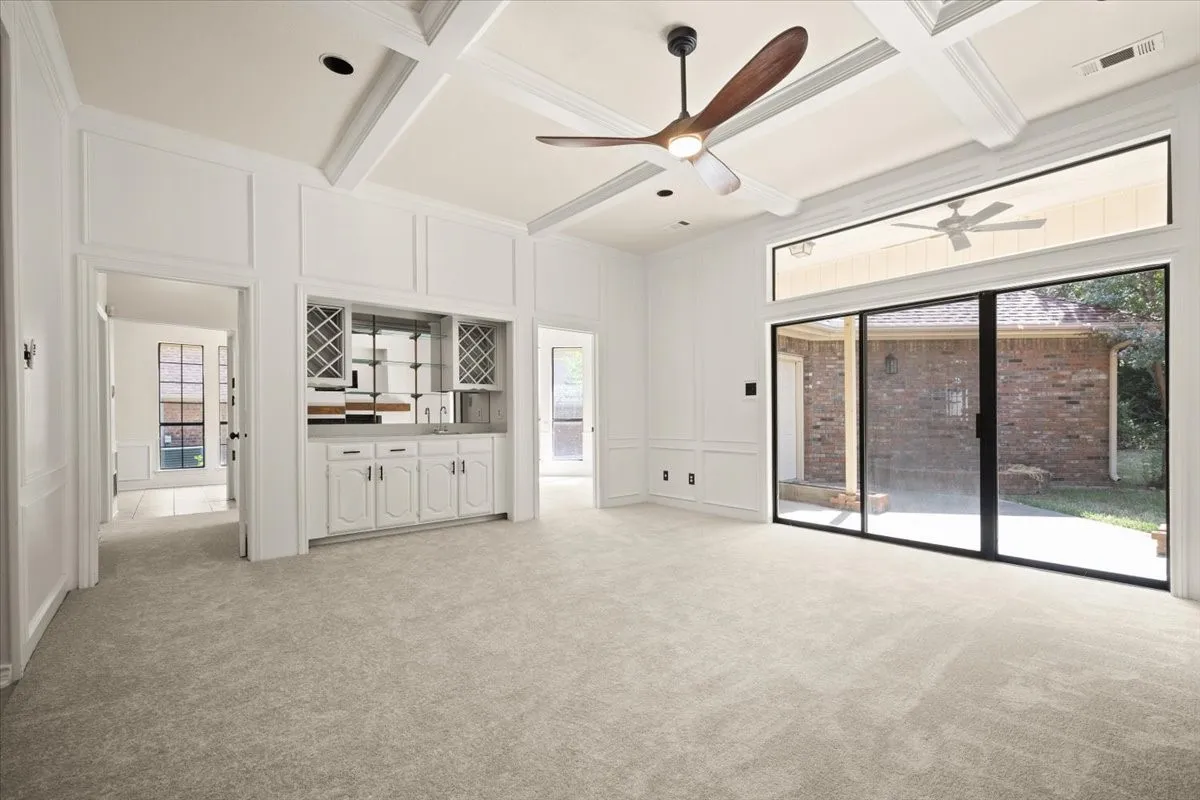 Single Family Residence For Sale in Dallas County , 3637 Bluegrass Drive, Grand Prairie, Texas 75052, 3 Bedroom, 3 Bathroom, 2 Garage spaces, 2,343 Sqft, built in 1984, mls#21367475, Real Estate Agent in Grand Prairie, Homes For Sale in Dallas county, Homes For Sale in Grand Prairie, Realtor in Grand Prairie Texas, Real Estate Brokerage Independent Realty Texas, Luminita Cordes Realtor