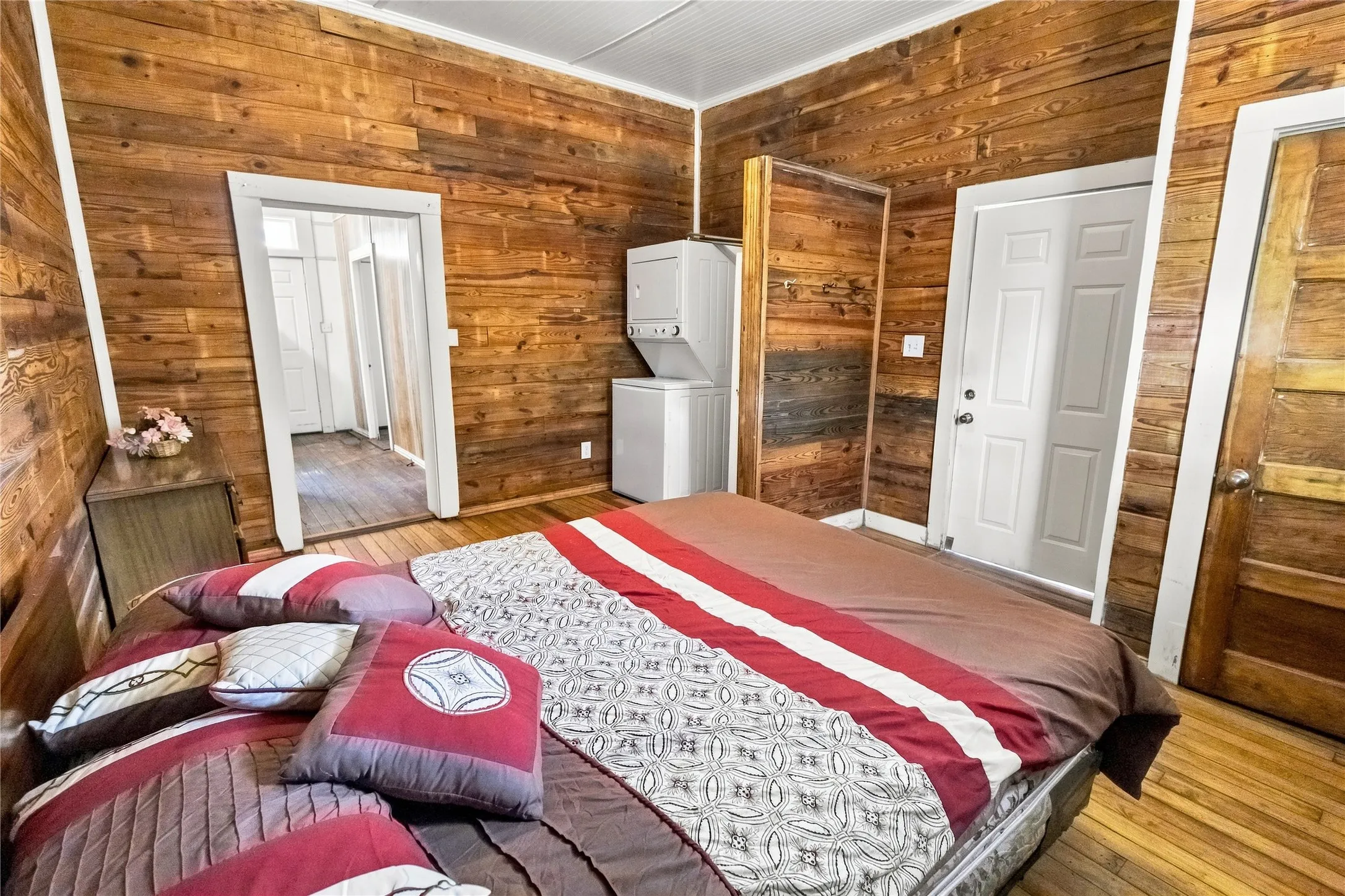 Single Family Residence For Sale in Eastland County , 904 Ave F, Cisco, Texas 76437, 1 Bedroom, 1 Bathroom, Garage spaces, 956 Sqft, built in 1920, mls#21369600, Real Estate Agent in Cisco, Homes For Sale in Eastland county, Homes For Sale in Cisco, Realtor in Cisco Texas, Real Estate Brokerage Independent Realty Texas, Luminita Cordes Realtor