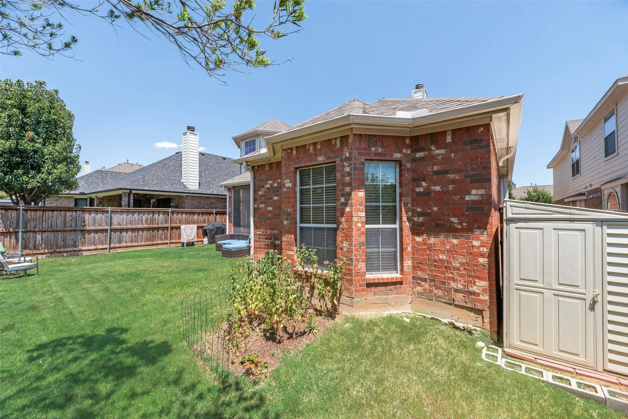 Single Family Residence For Rent in Tarrant County , 9109 Hawley Drive, Fort Worth, Texas 76244, 5 Bedroom, 4 Bathroom, 2 Garage spaces, 3,127 Sqft, built in 2006, mls#21369699, Real Estate Agent in Fort Worth, Homes For Rent in Tarrant county, Homes For Rent in Fort Worth, Realtor in Fort Worth Texas, Real Estate Brokerage Independent Realty Texas, Luminita Cordes Realtor