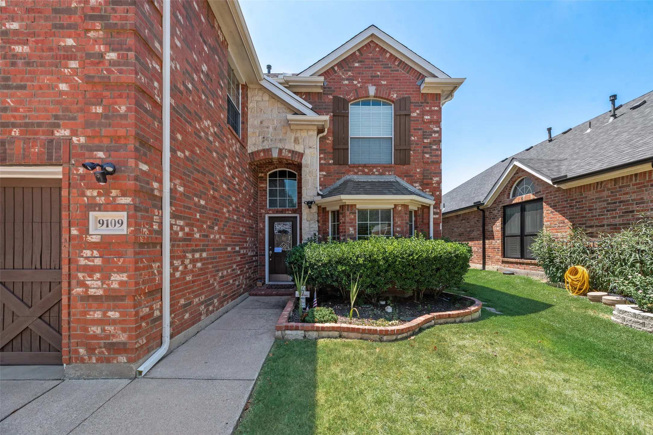 Single Family Residence For Rent in Tarrant County , 9109 Hawley Drive, Fort Worth, Texas 76244, 5 Bedroom, 4 Bathroom, 2 Garage spaces, 3,127 Sqft, built in 2006, mls#21369699, Real Estate Agent in Fort Worth, Homes For Rent in Tarrant county, Homes For Rent in Fort Worth, Realtor in Fort Worth Texas, Real Estate Brokerage Independent Realty Texas, Luminita Cordes Realtor