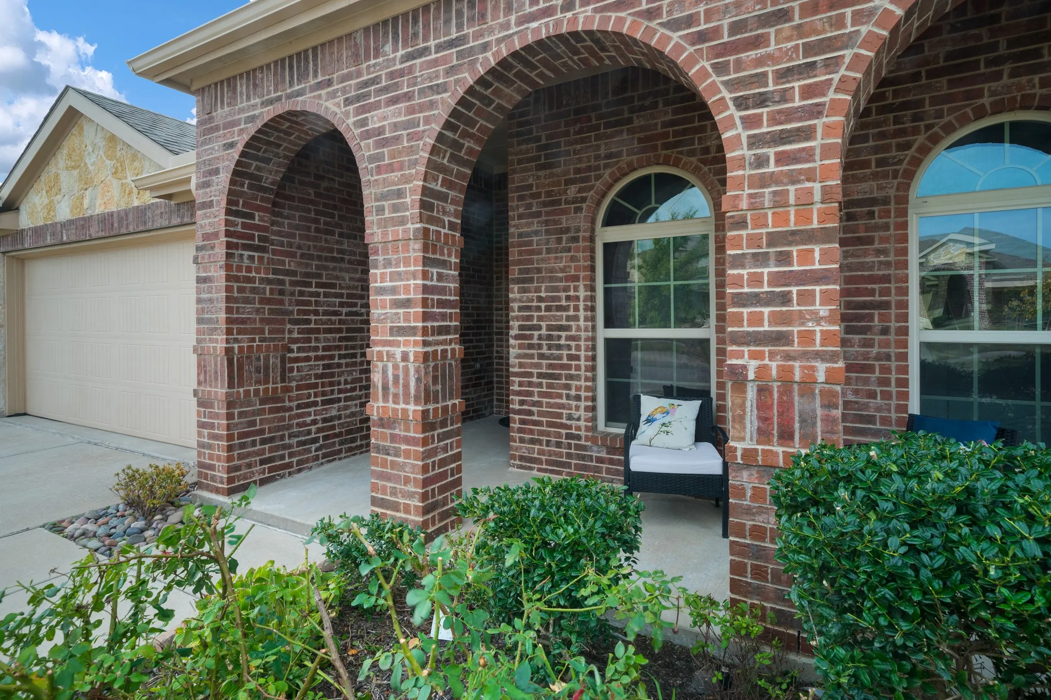 Single Family Residence For Rent in Denton County , 1120 Cheyenne Drive, Aubrey, Texas 76227, 3 Bedroom, 2 Bathroom, 2 Garage spaces, 1,675 Sqft, built in 2015, mls#21369711, Real Estate Agent in Aubrey, Homes For Rent in Denton county, Homes For Rent in Aubrey, Realtor in Aubrey Texas, Real Estate Brokerage Independent Realty Texas, Luminita Cordes Realtor