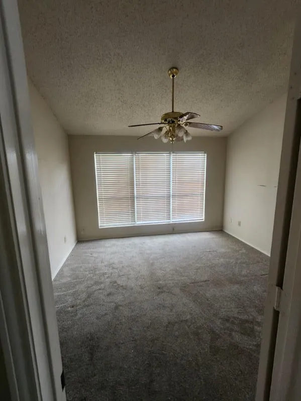 Townhouse For Rent in Tarrant County , 1503 Maybrook Court, Arlington, Texas 76014, 2 Bedroom, 3 Bathroom, 1 Garage spaces, 1,101 Sqft, built in 1986, mls#21369712, Real Estate Agent in Arlington, Homes For Rent in Tarrant county, Homes For Rent in Arlington, Realtor in Arlington Texas, Real Estate Brokerage Independent Realty Texas, Luminita Cordes Realtor