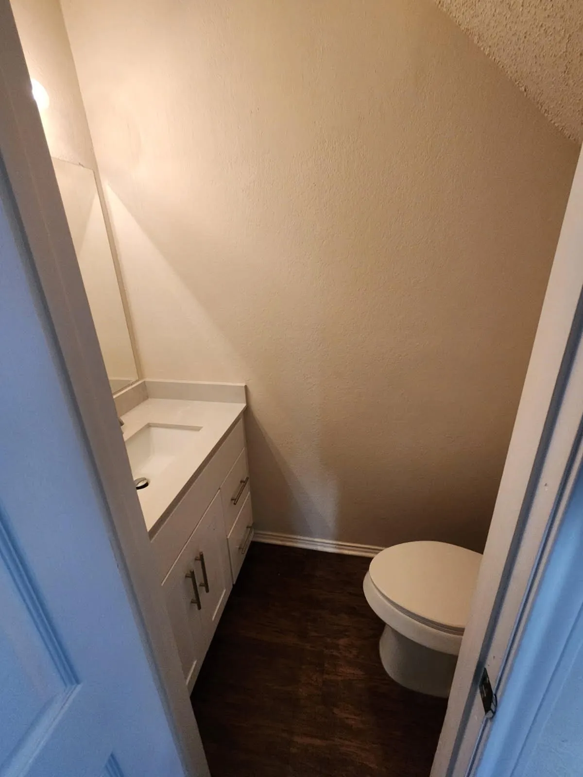 Townhouse For Rent in Tarrant County , 1503 Maybrook Court, Arlington, Texas 76014, 2 Bedroom, 3 Bathroom, 1 Garage spaces, 1,101 Sqft, built in 1986, mls#21369712, Real Estate Agent in Arlington, Homes For Rent in Tarrant county, Homes For Rent in Arlington, Realtor in Arlington Texas, Real Estate Brokerage Independent Realty Texas, Luminita Cordes Realtor