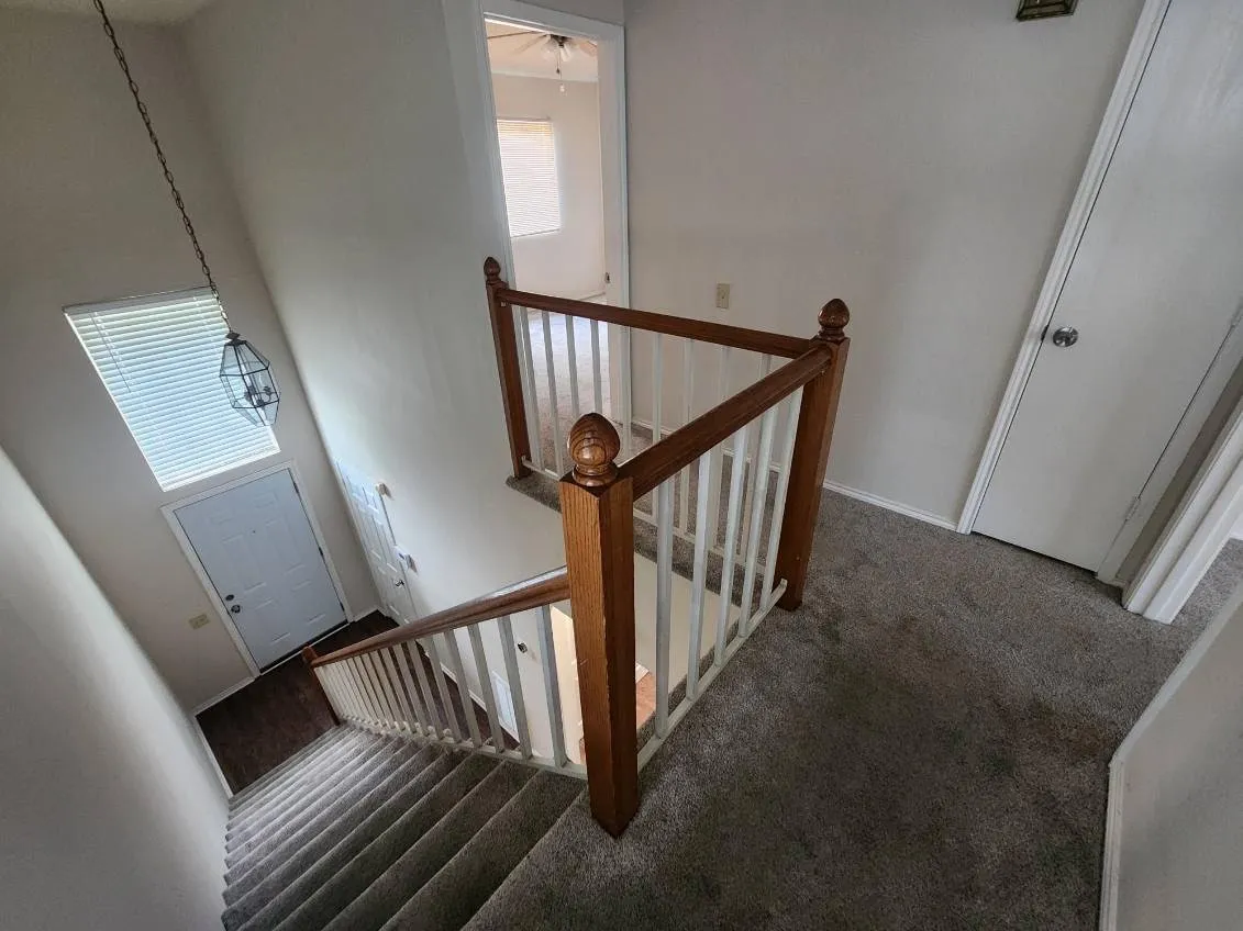 Townhouse For Rent in Tarrant County , 1503 Maybrook Court, Arlington, Texas 76014, 2 Bedroom, 3 Bathroom, 1 Garage spaces, 1,101 Sqft, built in 1986, mls#21369712, Real Estate Agent in Arlington, Homes For Rent in Tarrant county, Homes For Rent in Arlington, Realtor in Arlington Texas, Real Estate Brokerage Independent Realty Texas, Luminita Cordes Realtor